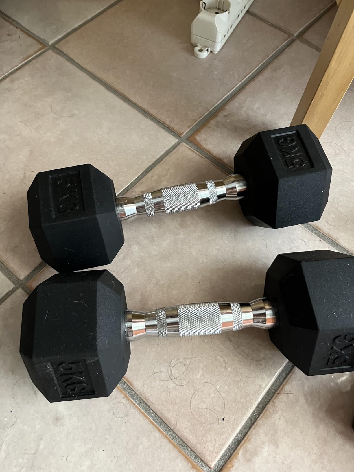 Amazon Basics set 2 manubri esagonali gomma 6 kg antiscivolo
