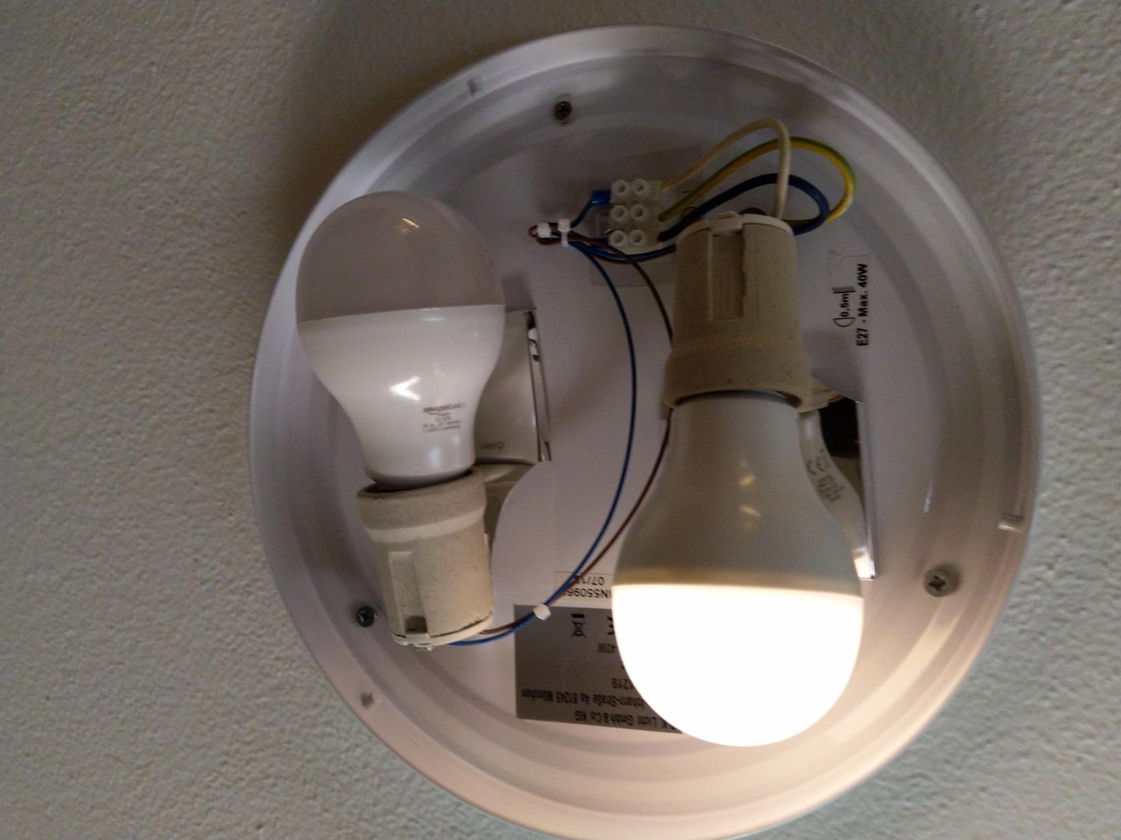 Amazon Basics Lampadina LED E27 14W 100W 2 Pezzi Calda