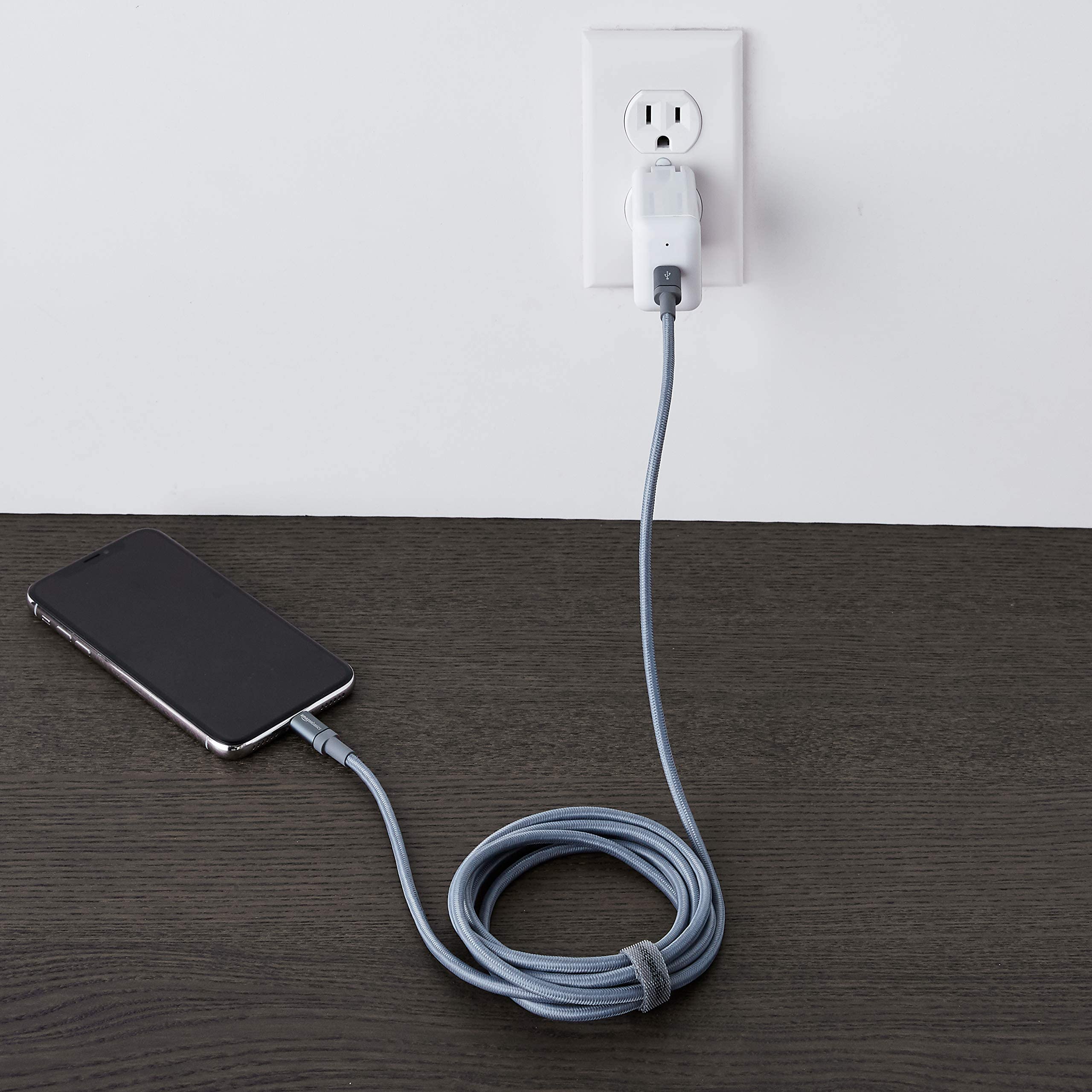 Amazon Basics Cavo USB-C Lightning 1,8 m Grigio Scuro MFi