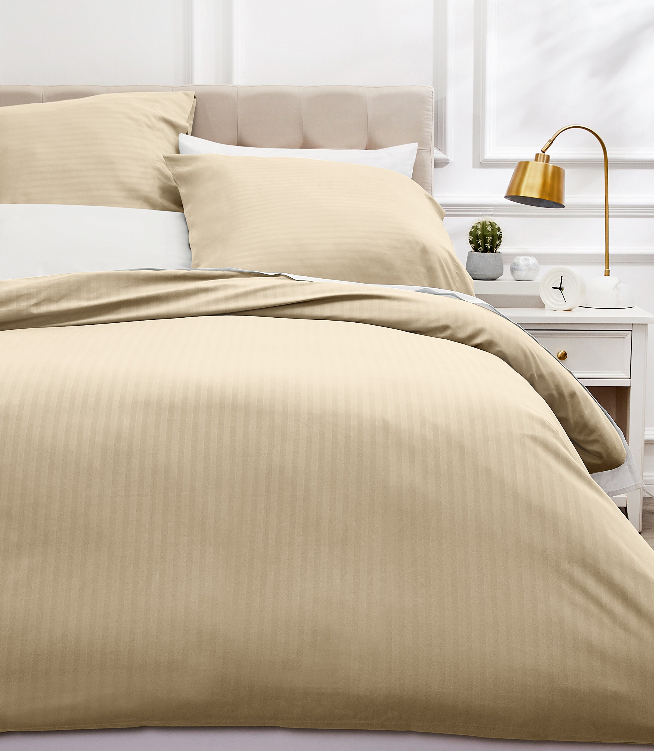 Amazon Basics Set Copripiumino Matrimoniale 3 Pezzi Grigio Scuro