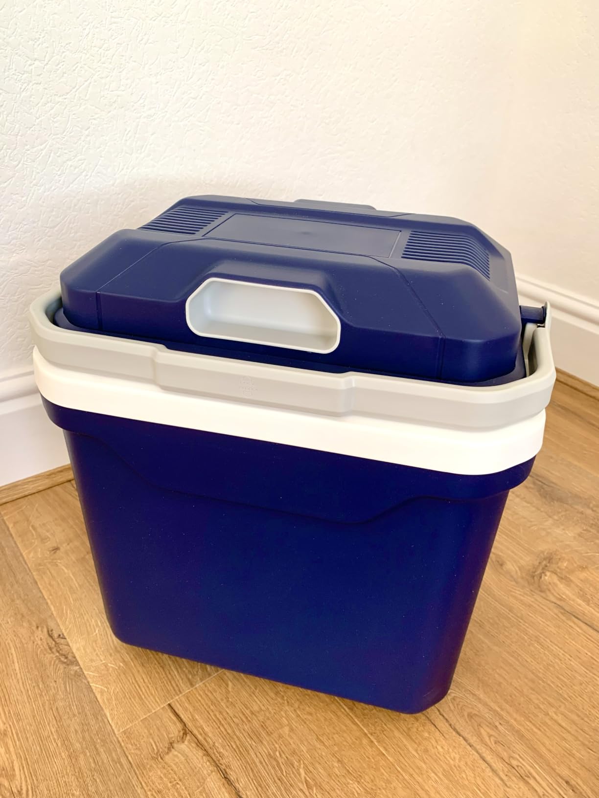 AmazonBasics Frigorifero Portatile 24L Blu Freddo Caldo