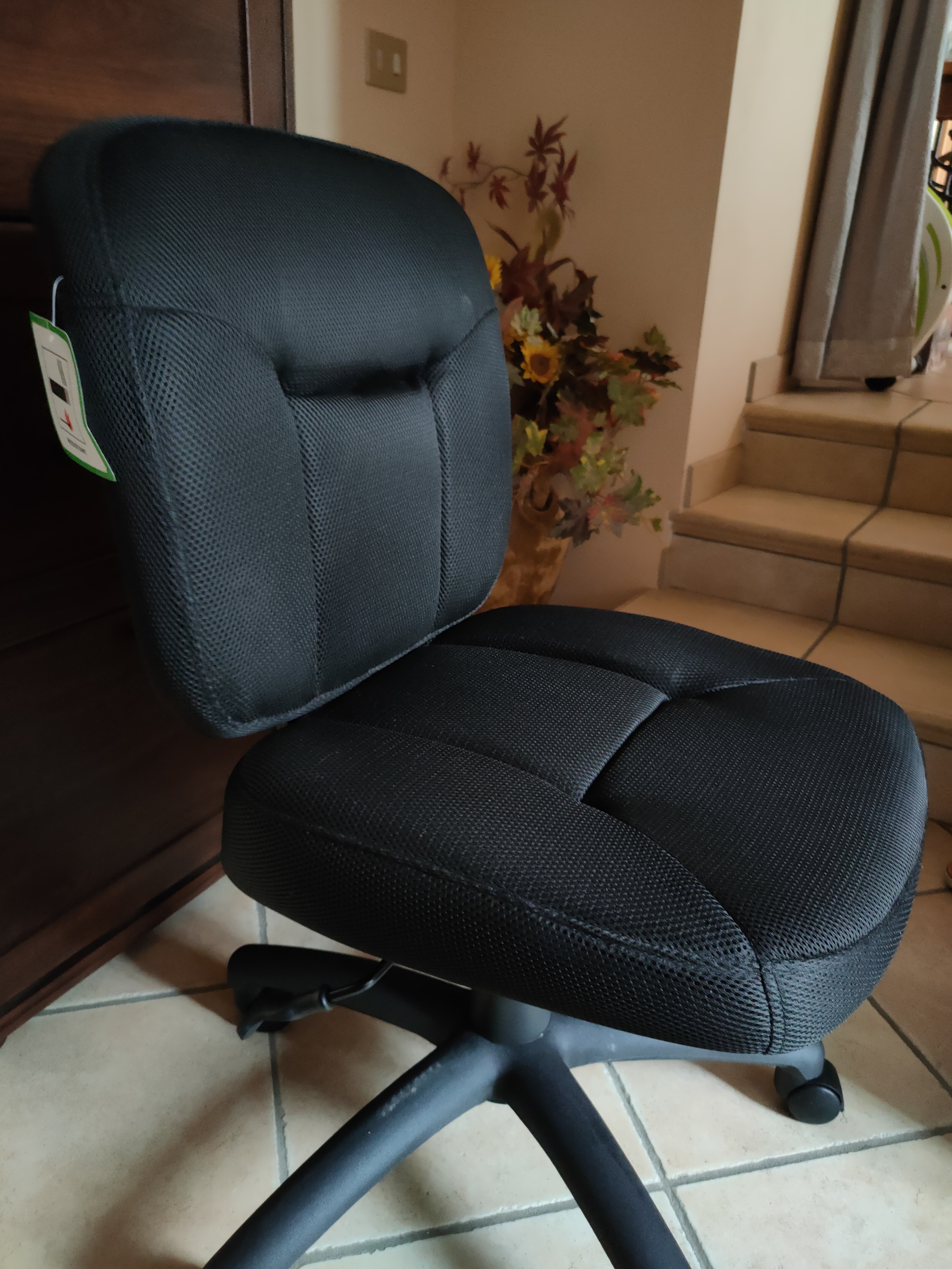 AmazonBasics Sedia Ufficio Ergonomica Nera Altezza Regolabile