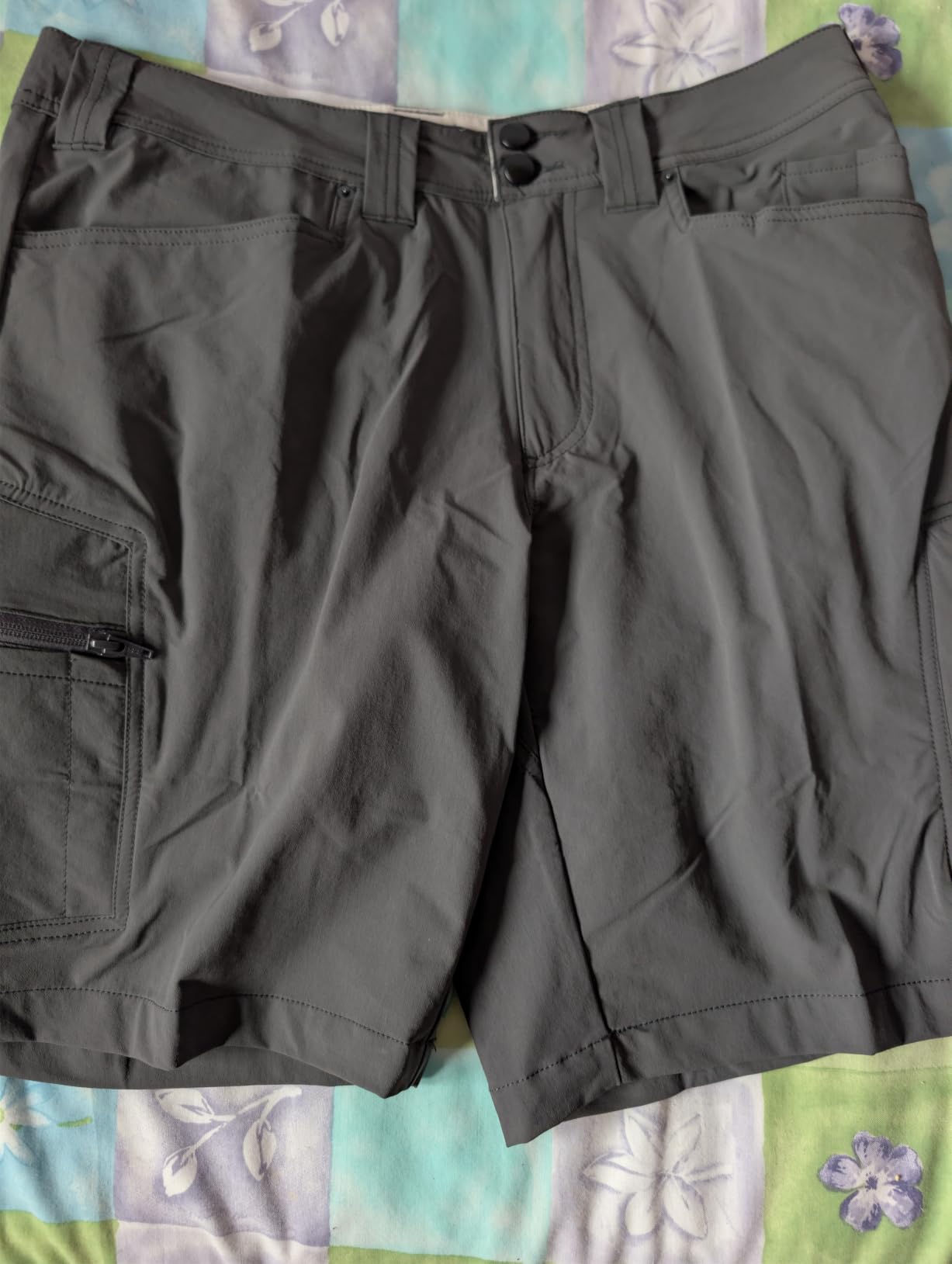 Amazon Basics pantaloncini ibridi da lavoro uomo vestibilita comoda