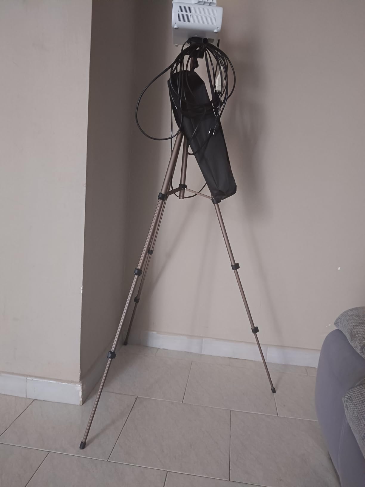 AmazonBasics Treppiede fotocamera alluminio 127 cm con borsa