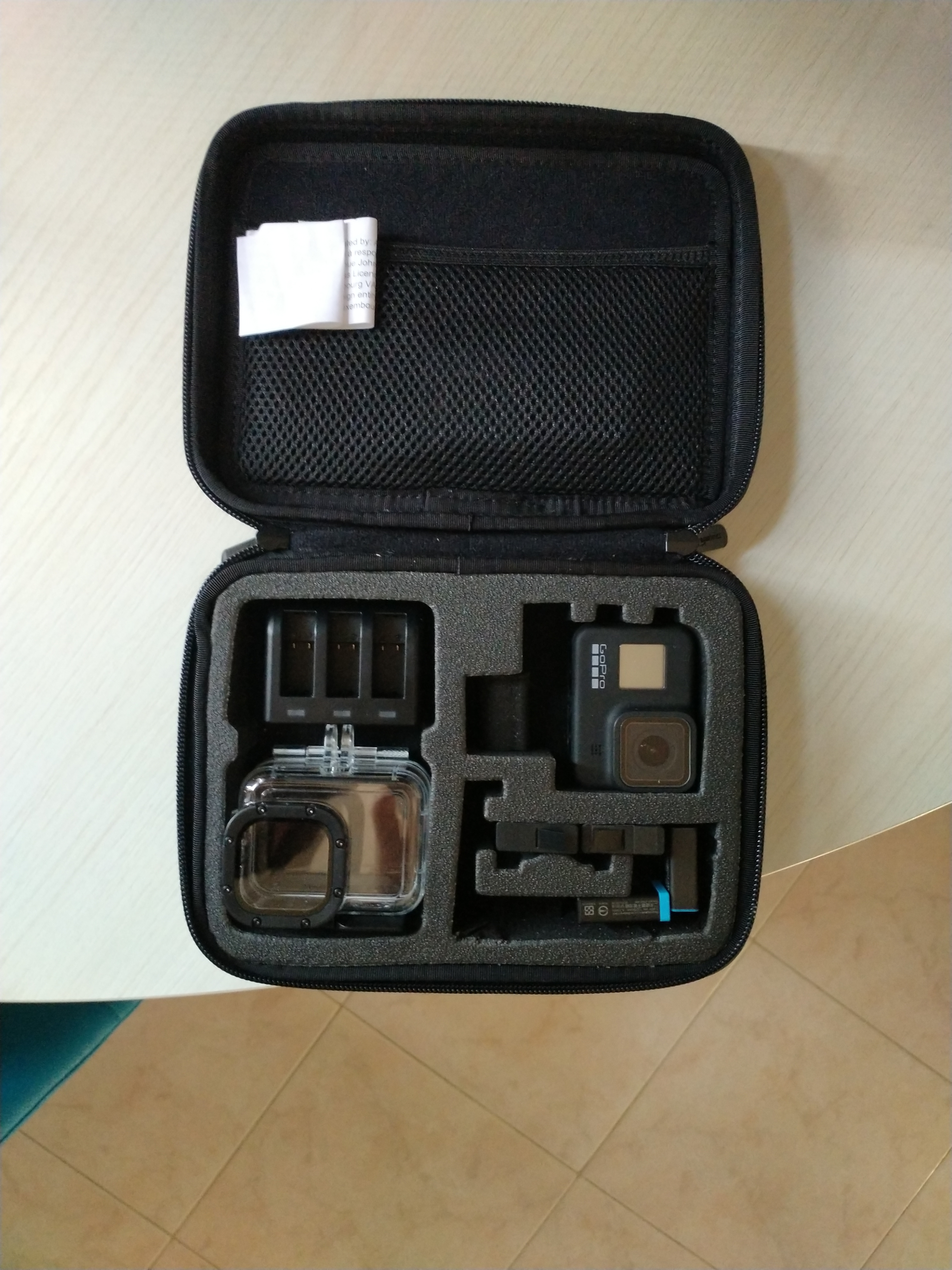 AmazonBasics Custodia S per GoPro Action Cam schiuma