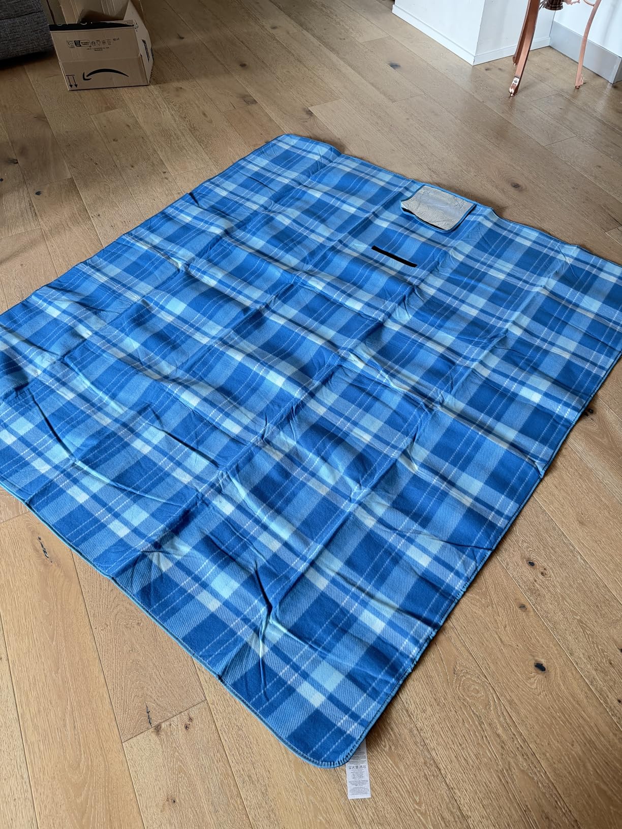 AmazonBasics Coperta Picnic 175x200 cm Blu Impermeabile