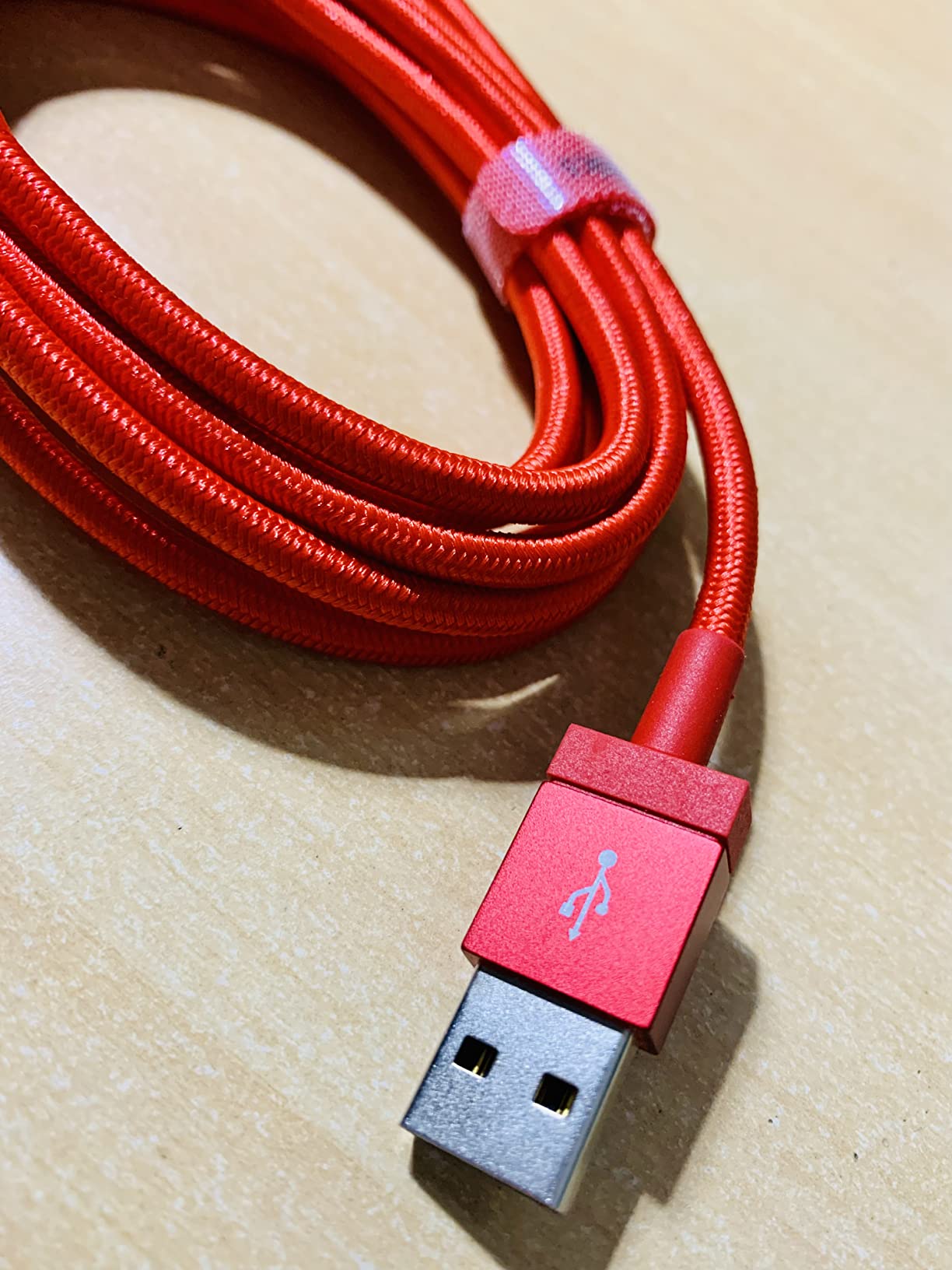 Amazon Basics Cavo Lightning USB-A 1,8 m Grigio Scuro Nylon