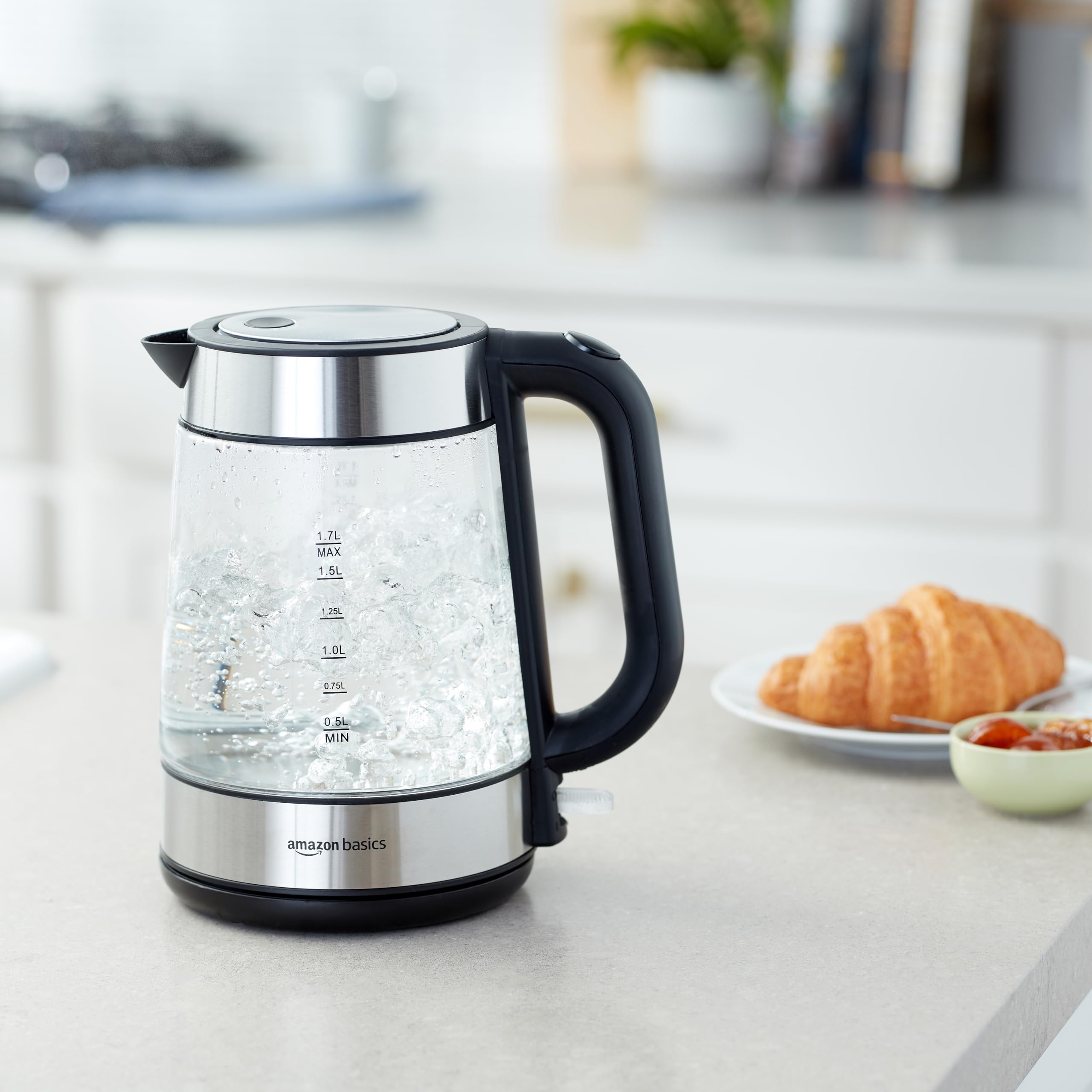 AmazonBasics Bollitore Vetro 1,7 L 2200W Nero Vetro