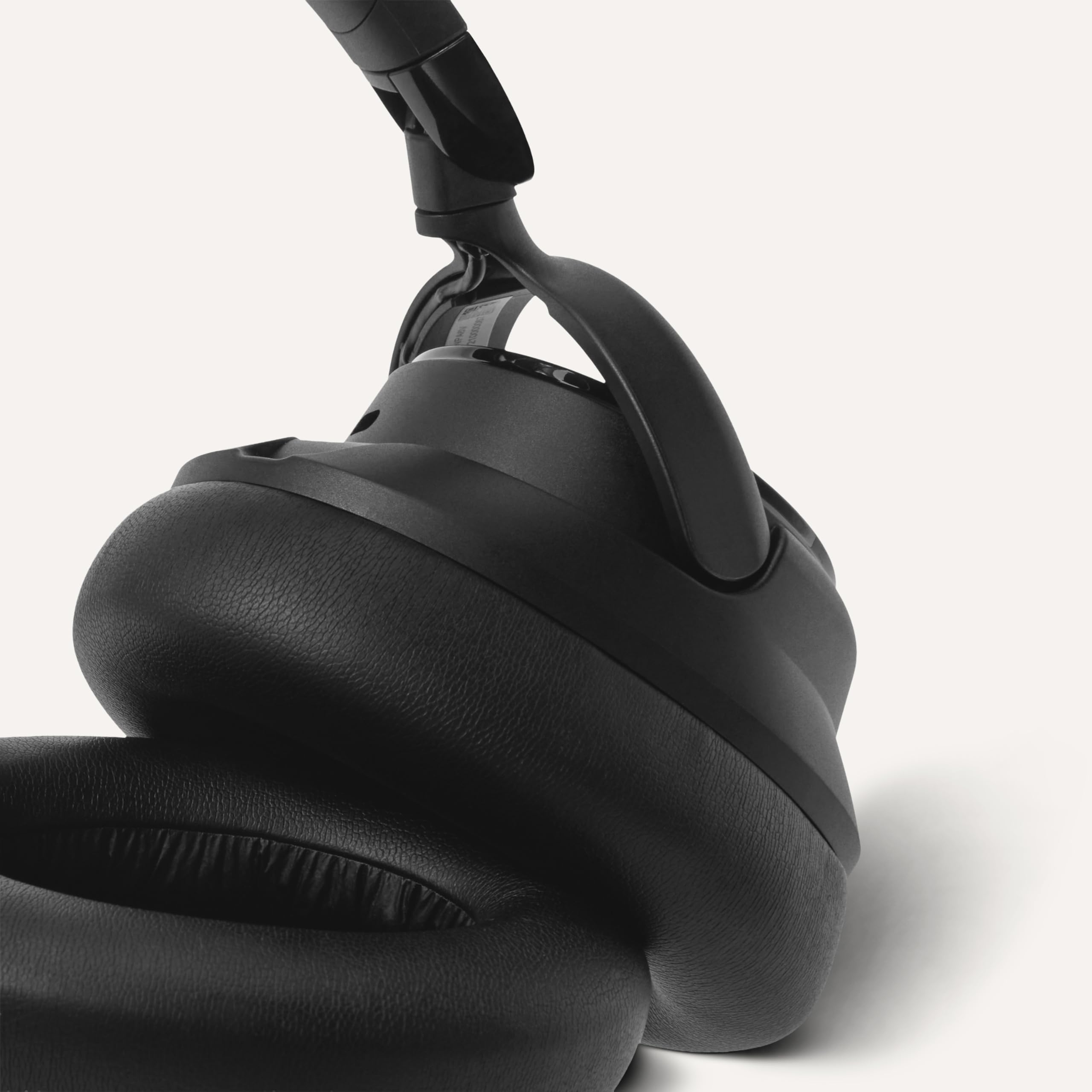 Amazon Basics Cuffie Wireless Bluetooth 5.3 ANC Nere 35 Ore