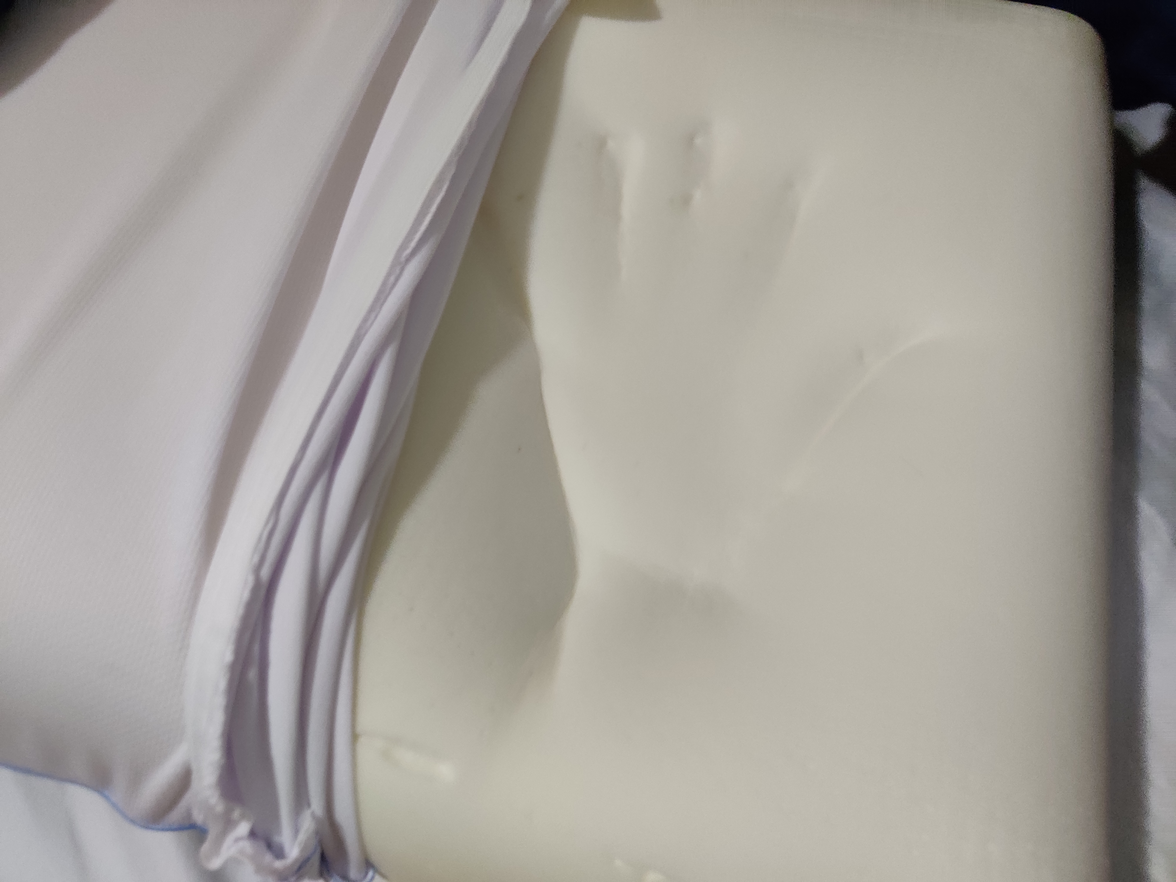 Amazon Basics Cuscino Memory Foam Gel 60x40x12 cm