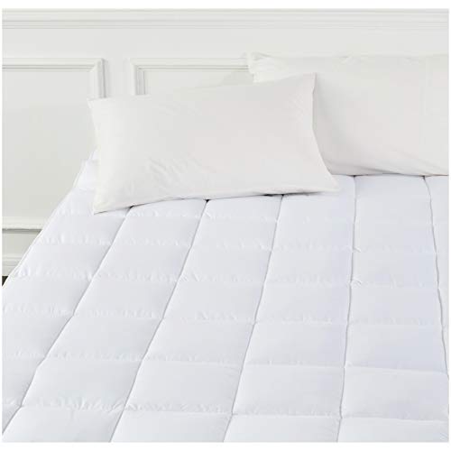 AmazonBasics Coprimaterasso 160x200 Bianco Trapuntato Morbido