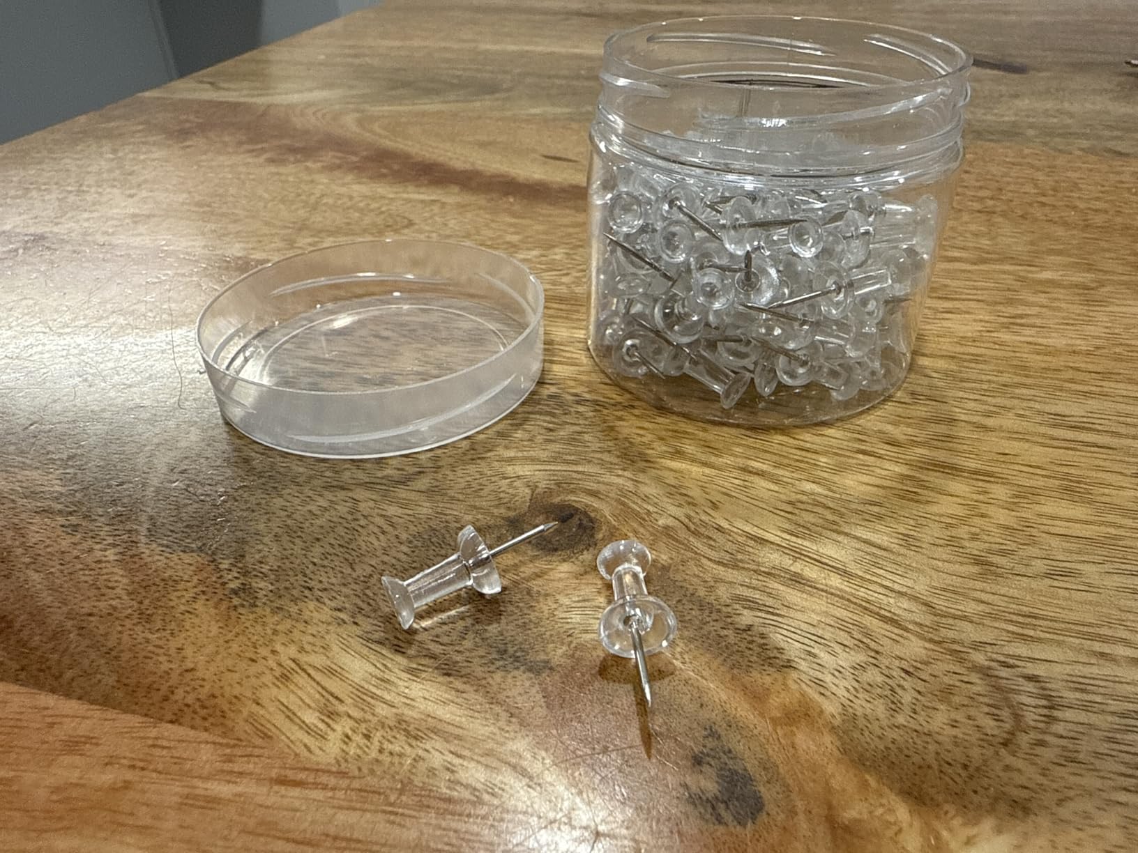 Amazon Basics Puntine Trasparenti 100 pezzi acciaio e plastica