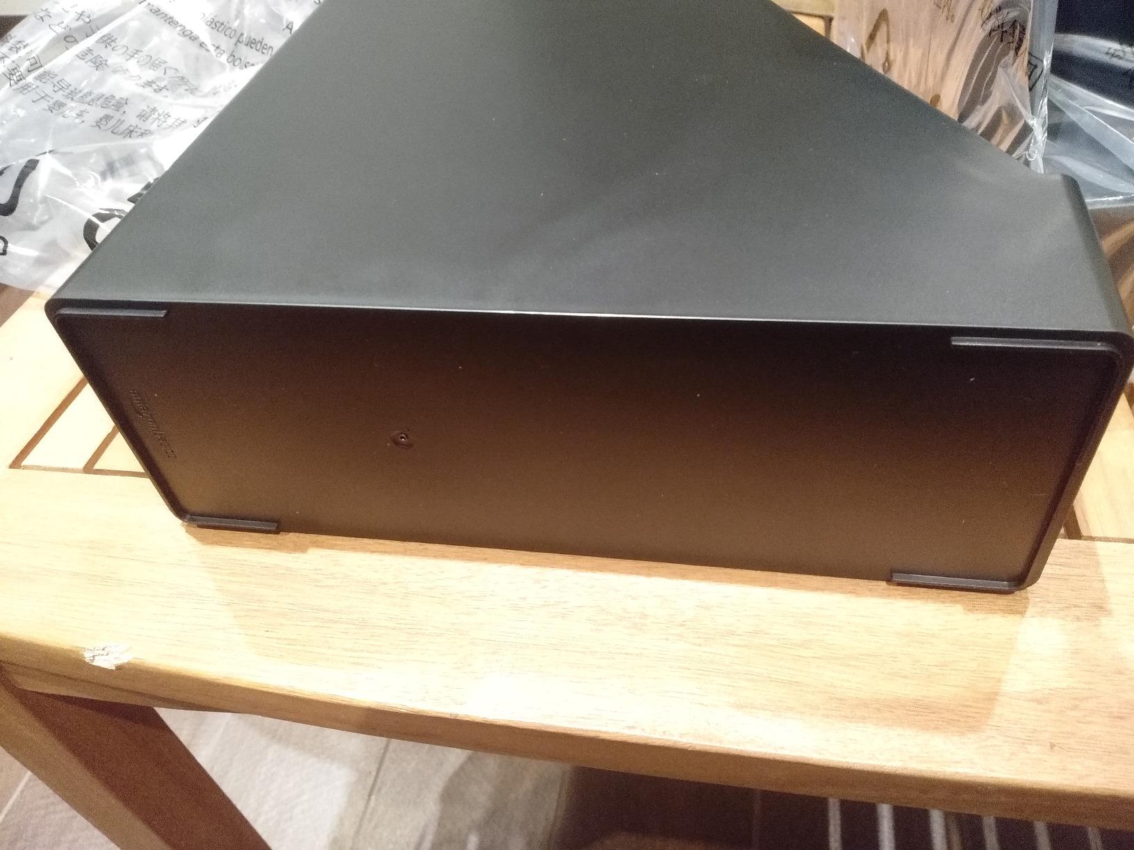 Amazon Basics Portariviste Verticale Nero 2 Pezzi Plastica
