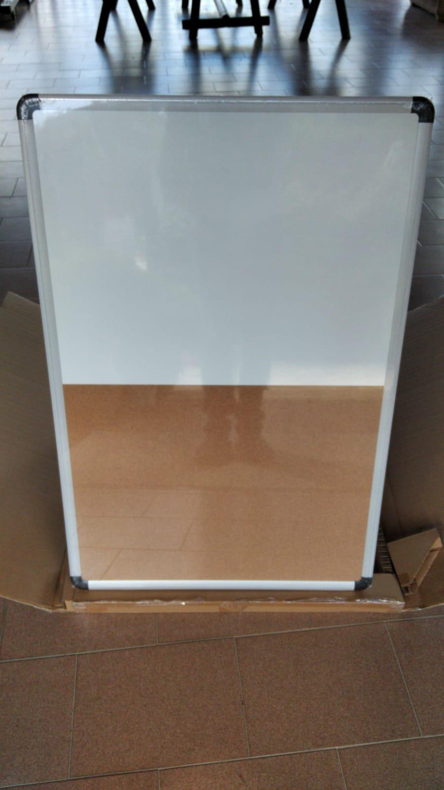 AmazonBasics Lavagna combinata magnetica sughero 91x61 cm