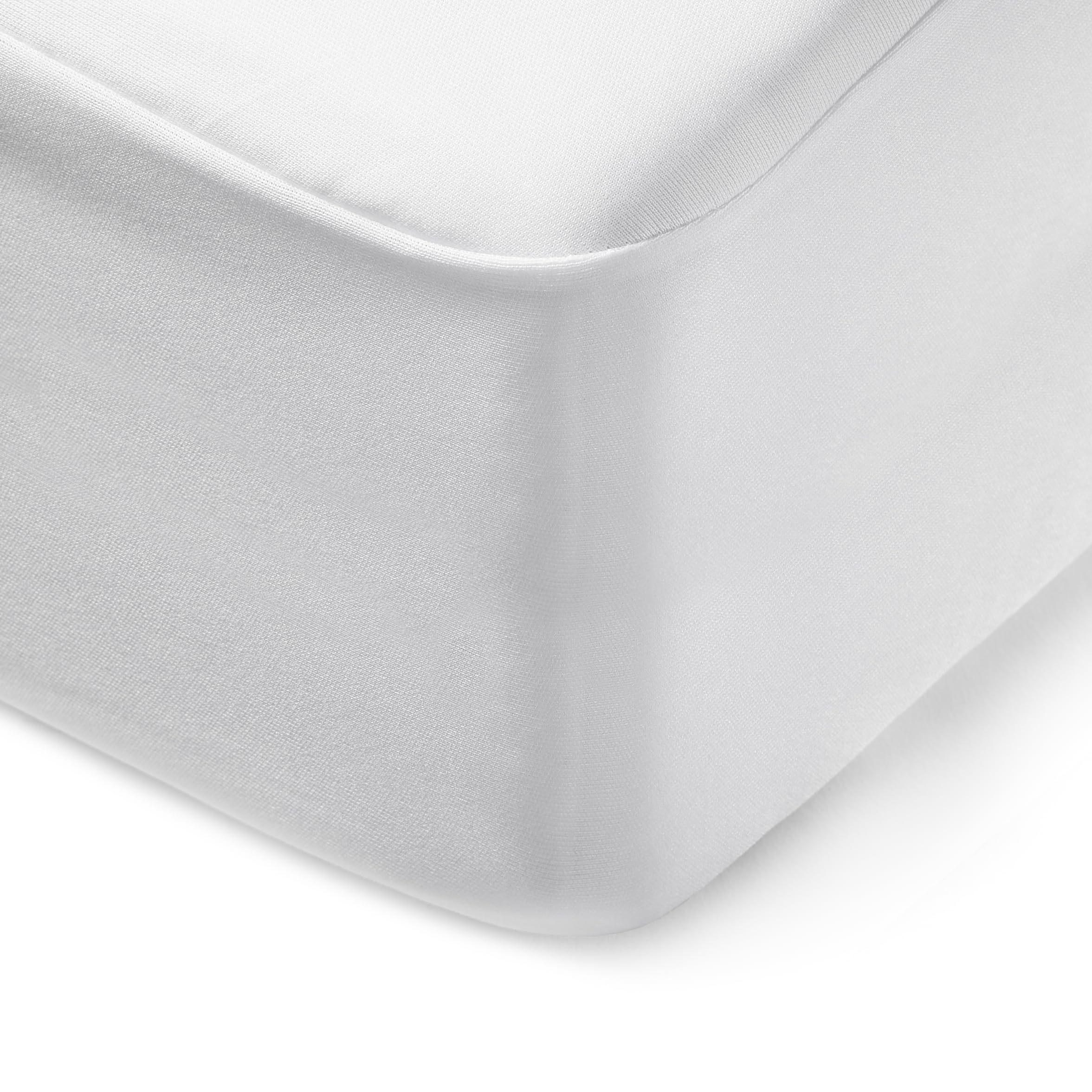 Amazon Basics Coprimaterasso con Cerniera 180x200x30cm Bianco