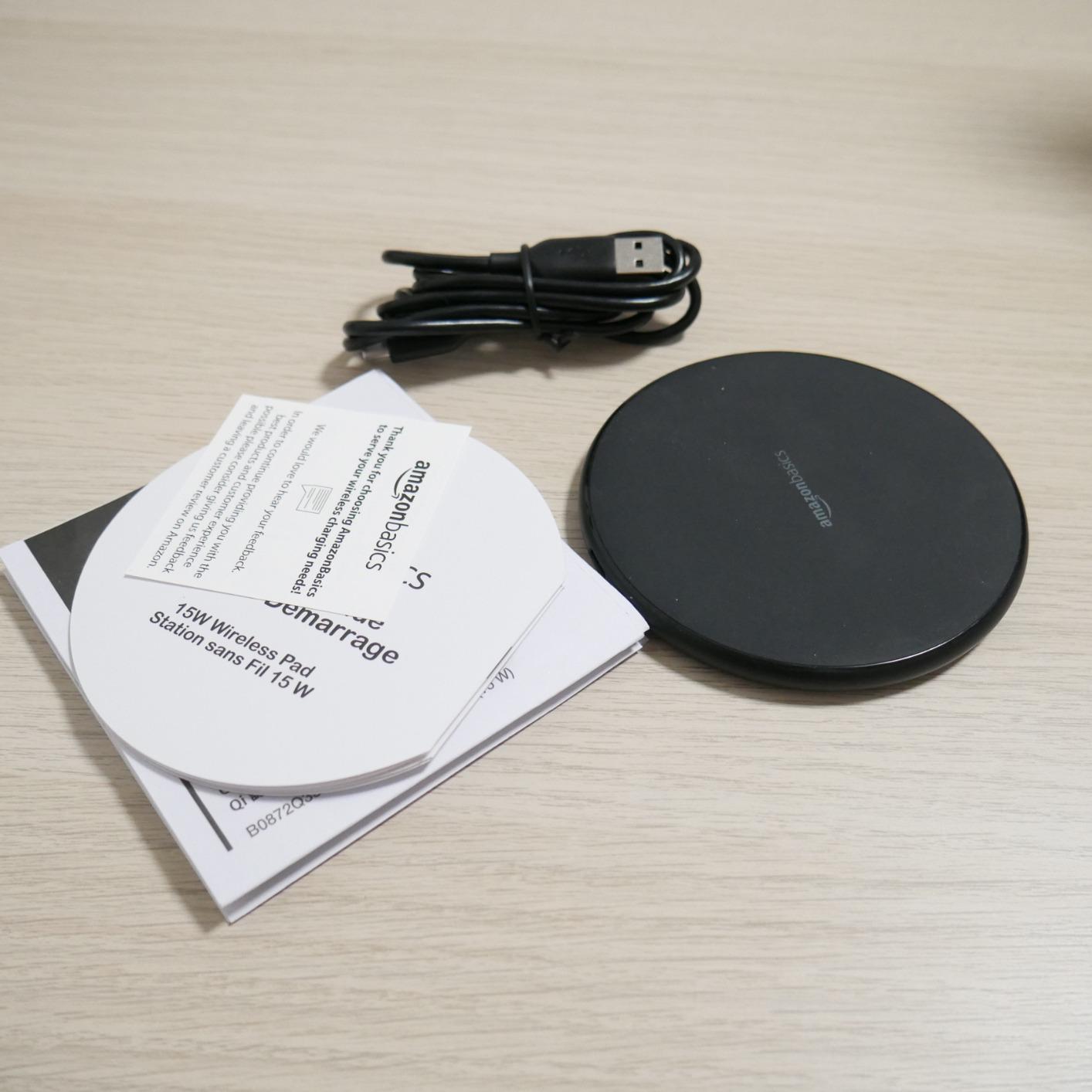 Amazon Basics Caricatore Wireless 15W Nero con Cavo USB
