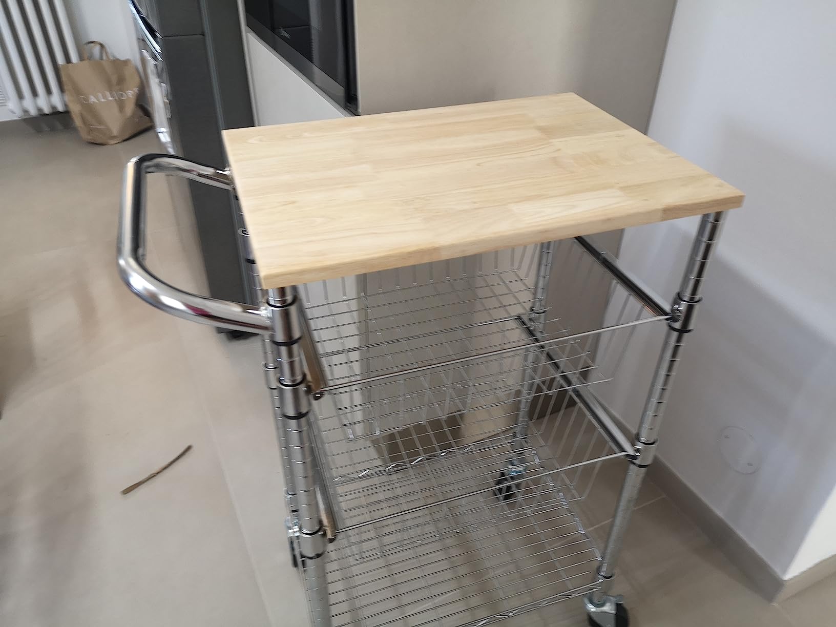 AmazonBasics Carrello cucina 3 ripiani ruote argento