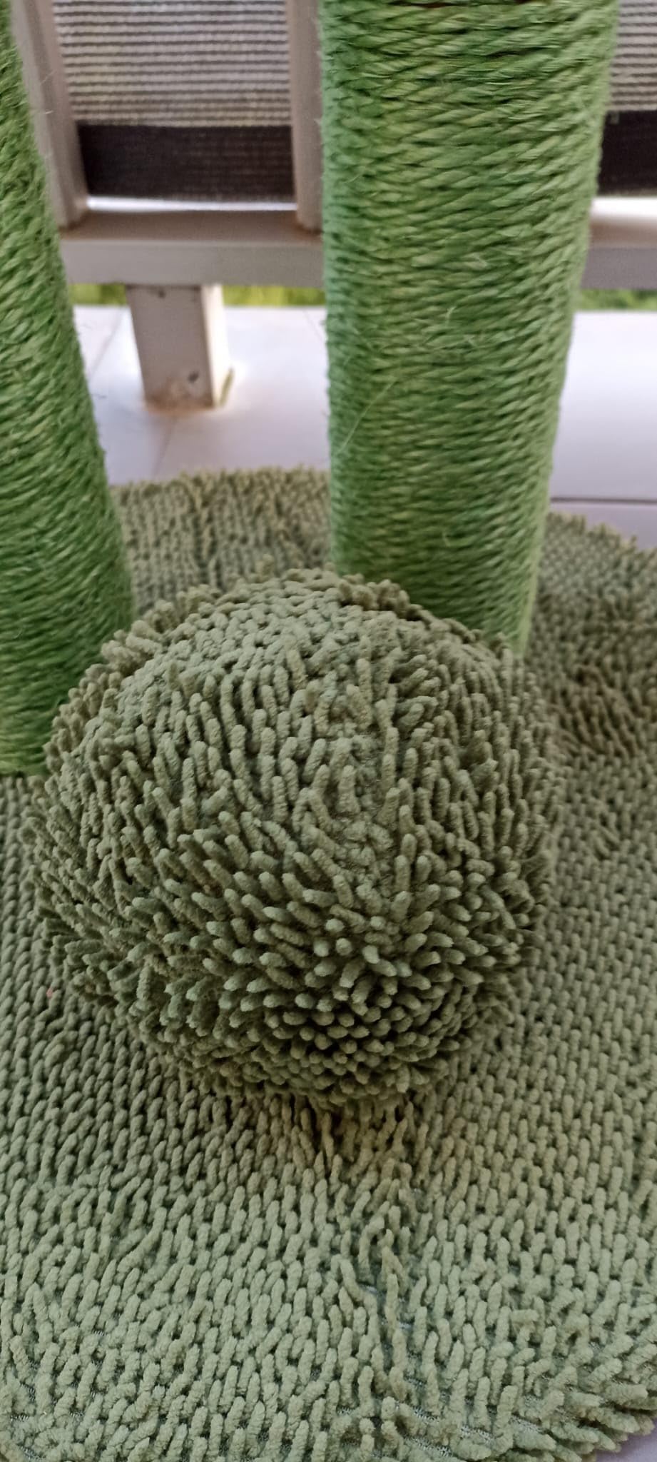 Amazon Basics Tiragraffi Cactus Grande 68 cm Verde Sisal