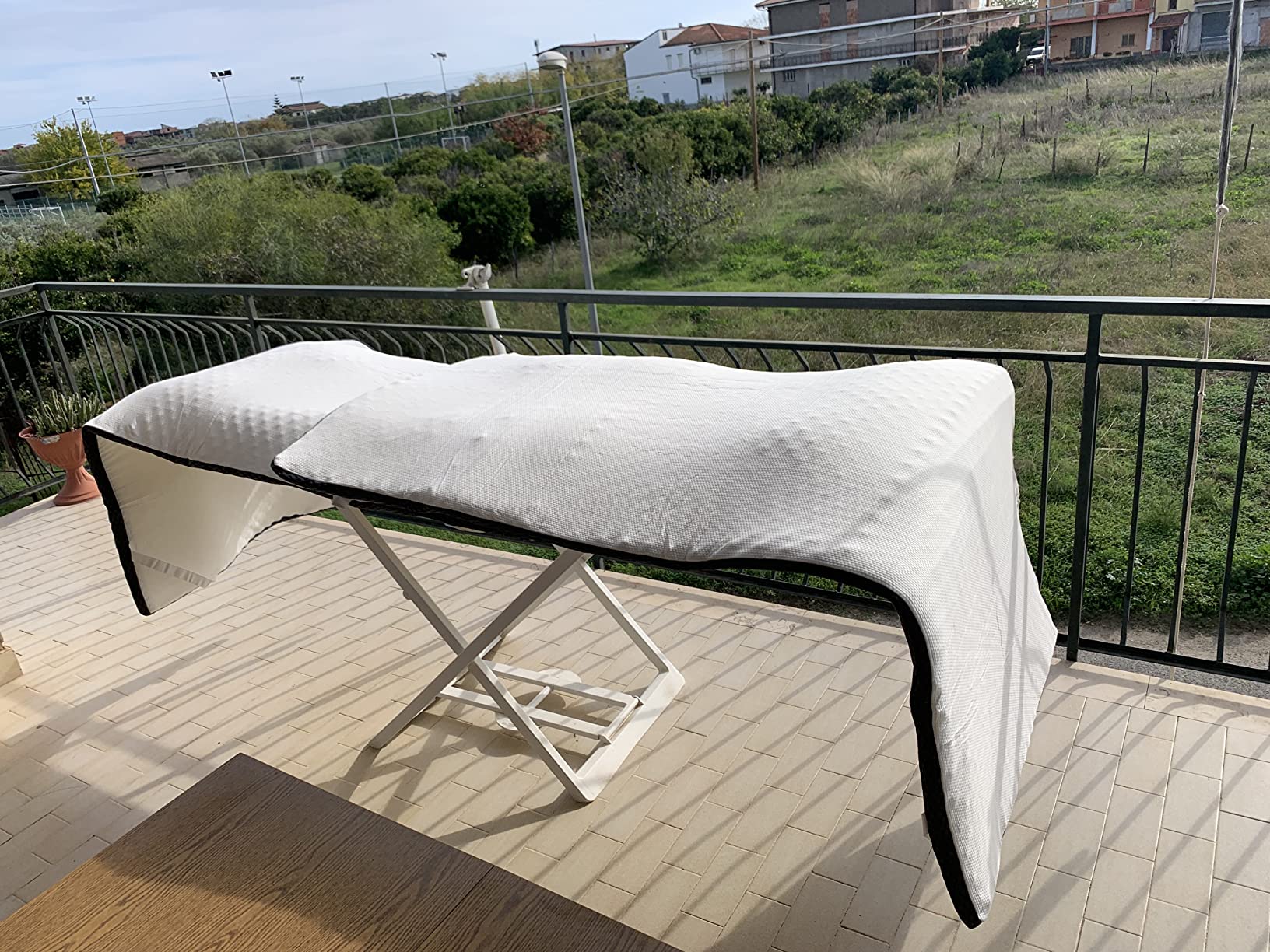 AmazonBasics Topper 135x190 Coprimaterasso Memory Foam 4 cm 7 zone