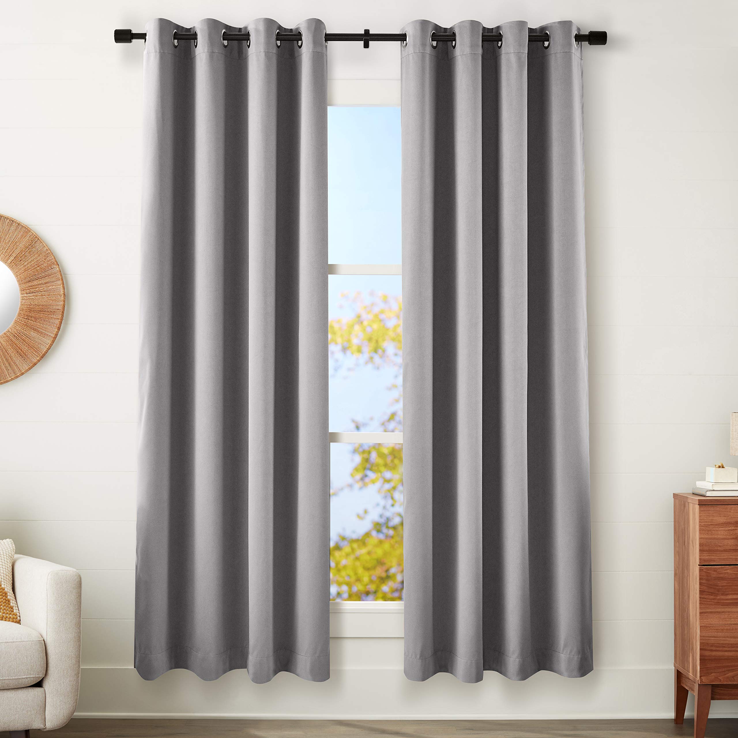 Amazon Basics Theatre Grade tende 132x241 cm grigio oscuranti 2 pezzi