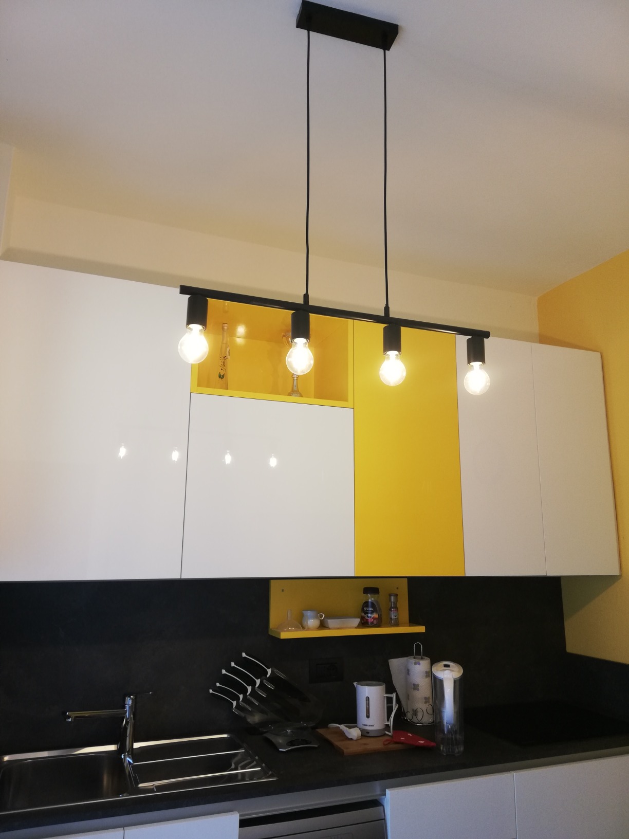AmazonBasics lampadine LED E27 4,3W confezione 6 pezzi luce calda
