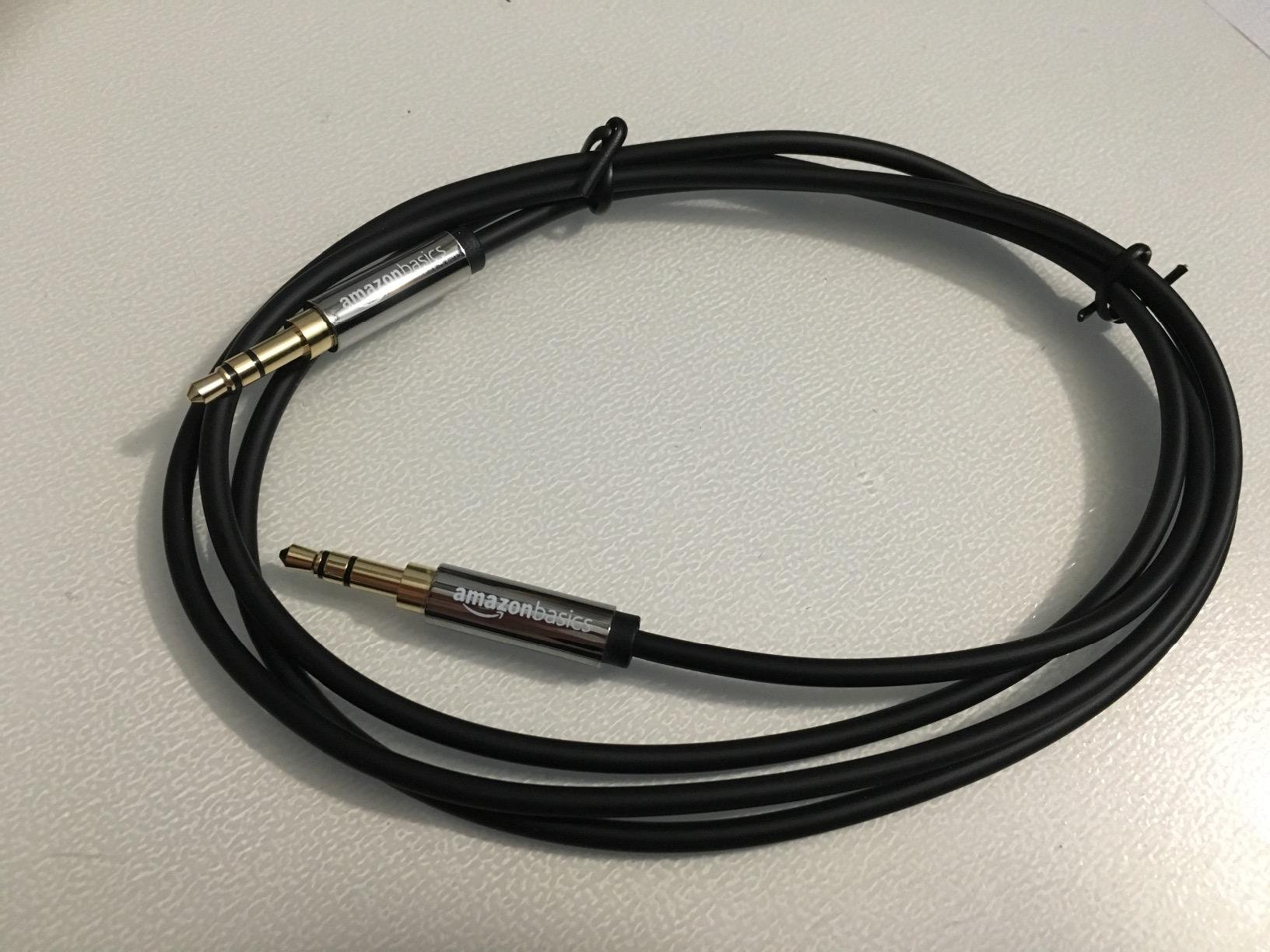 Amazon Basics Cavo Audio Aux 3,5 mm 1,2 m Nero