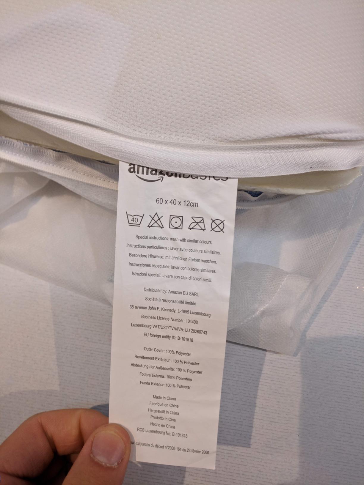 Amazon Basics Cuscino Memory Foam Gel 60x40x12 cm