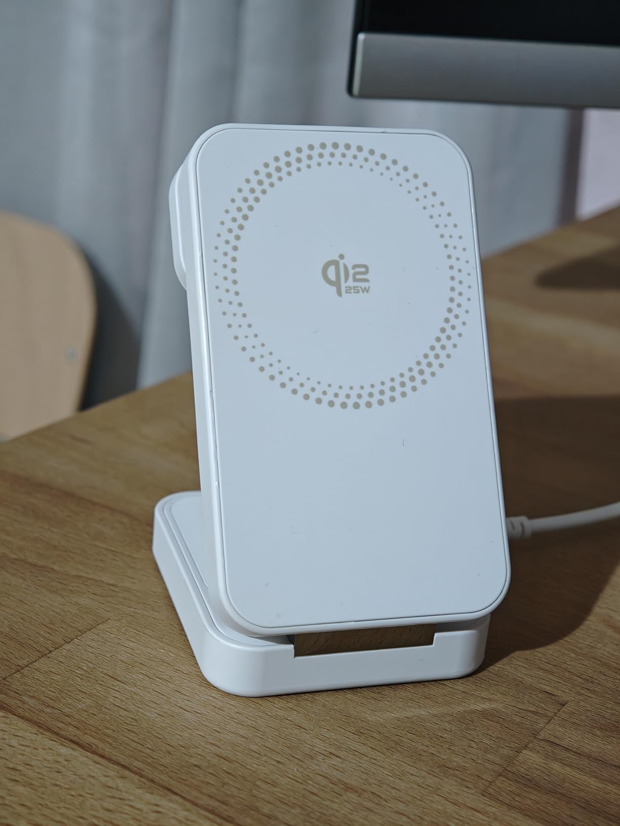 Amazon Basics Stazione Ricarica Wireless 3 in 1 Qi2.2 25W Bianco