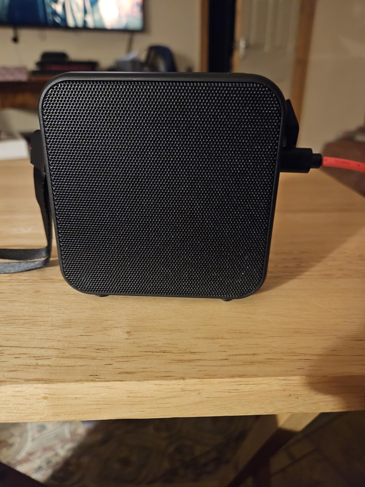 Amazon Basics Altoparlante Bluetooth Portatile 5.3 Nero IPX5