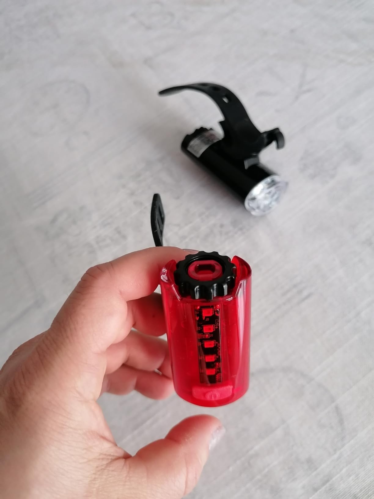 Amazon Basics luci bici LED anteriore posteriore impermeabili