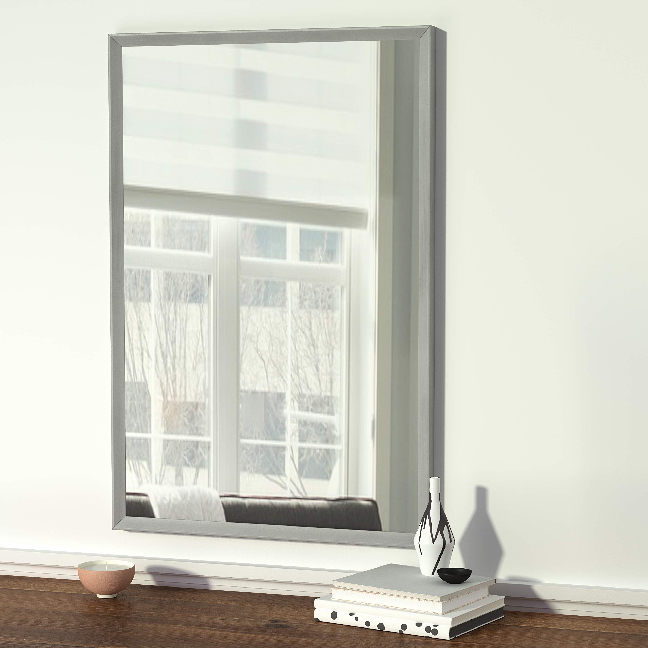 AmazonBasics Specchio da parete 61x91 cm nichel a sbalzo
