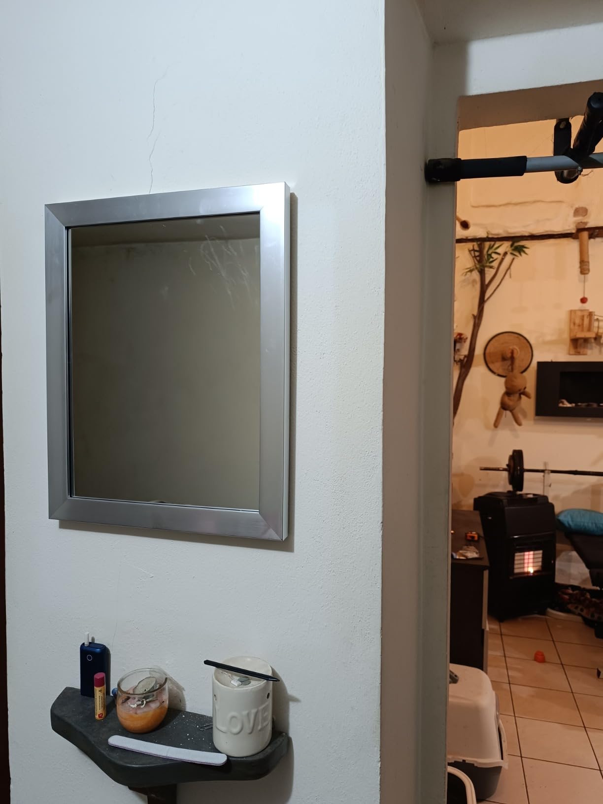 Amazon Basics Specchio da Parete Rettangolare 40,6x50,8 Nichel