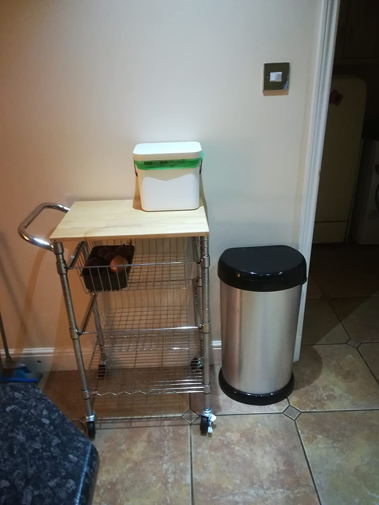 AmazonBasics Carrello cucina 3 ripiani ruote argento