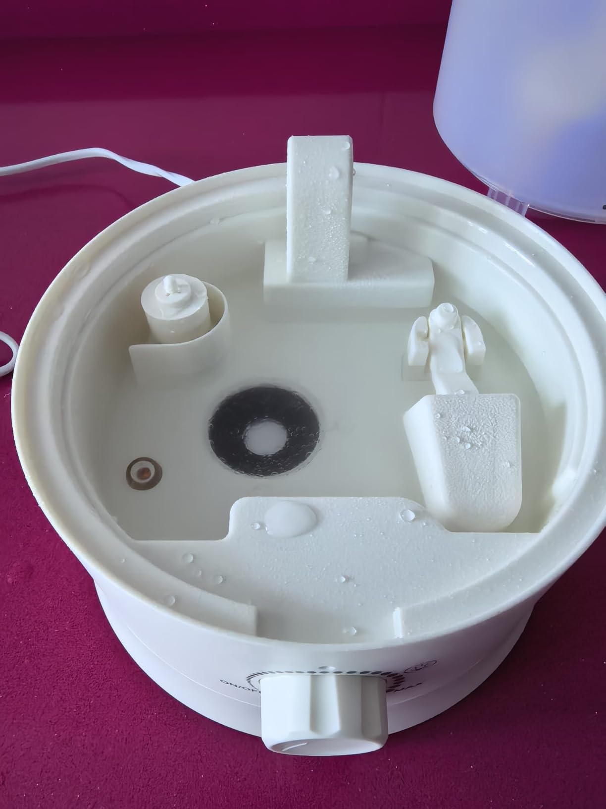 Amazon Basics Umidificatore 3L bianco oli essenziali