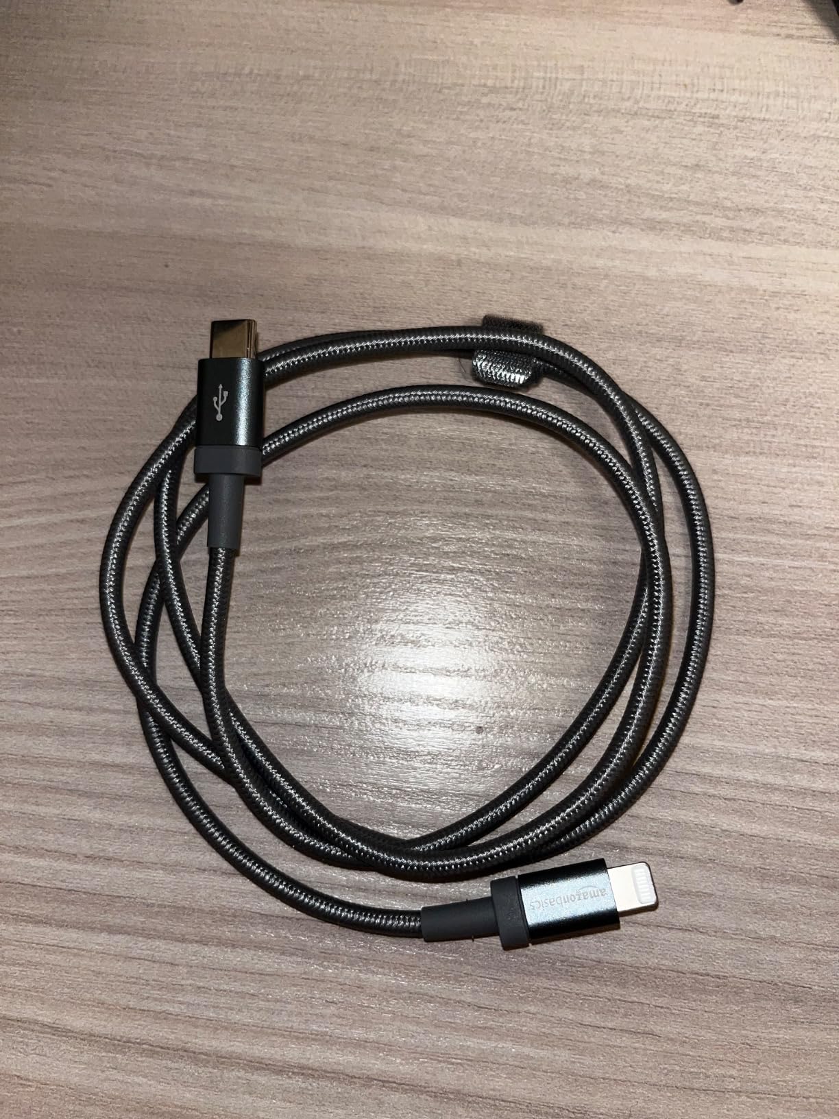 Amazon Basics Cavo USB-C Lightning 1,8 m Grigio Scuro MFi