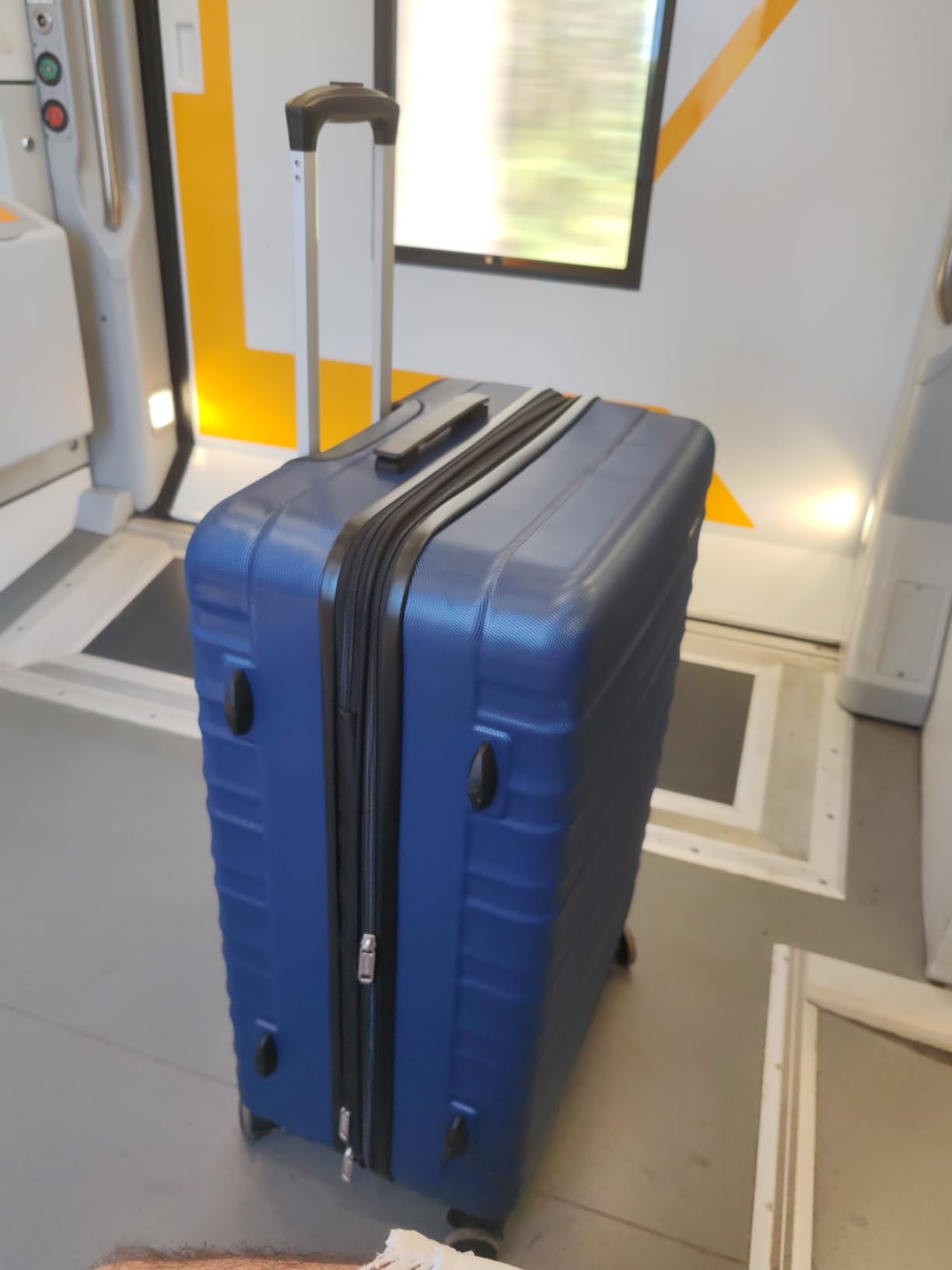 Amazon Basics Valigia Rigida Mano 55 cm Azzurra 32L