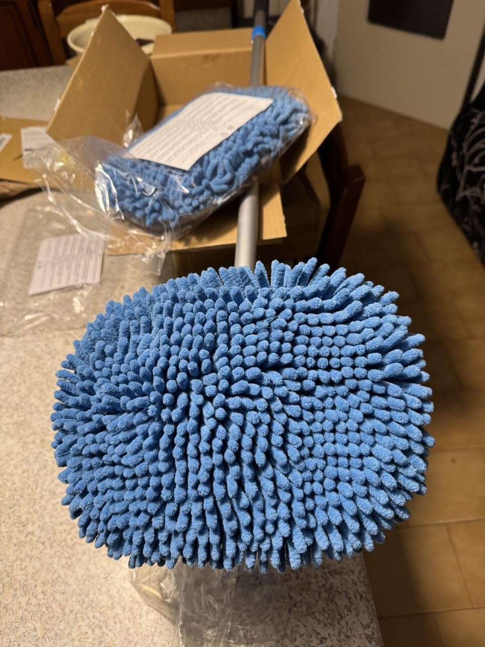 Amazon Basics Spazzola Lavaggio Auto Telescopica 158 cm Blu