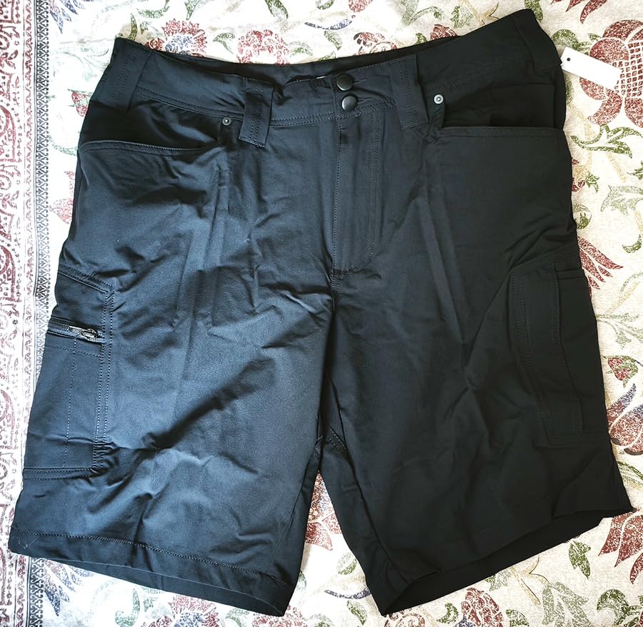 Amazon Basics pantaloncini ibridi da lavoro uomo vestibilita comoda