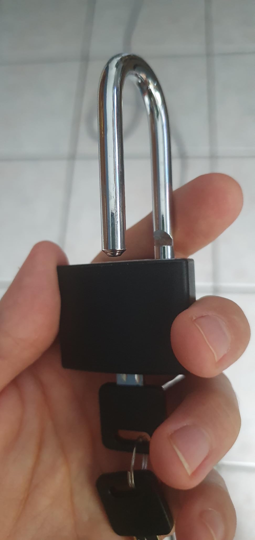 Amazon Basics Lucchetto arco lungo 4,3 cm nero 2 chiavi