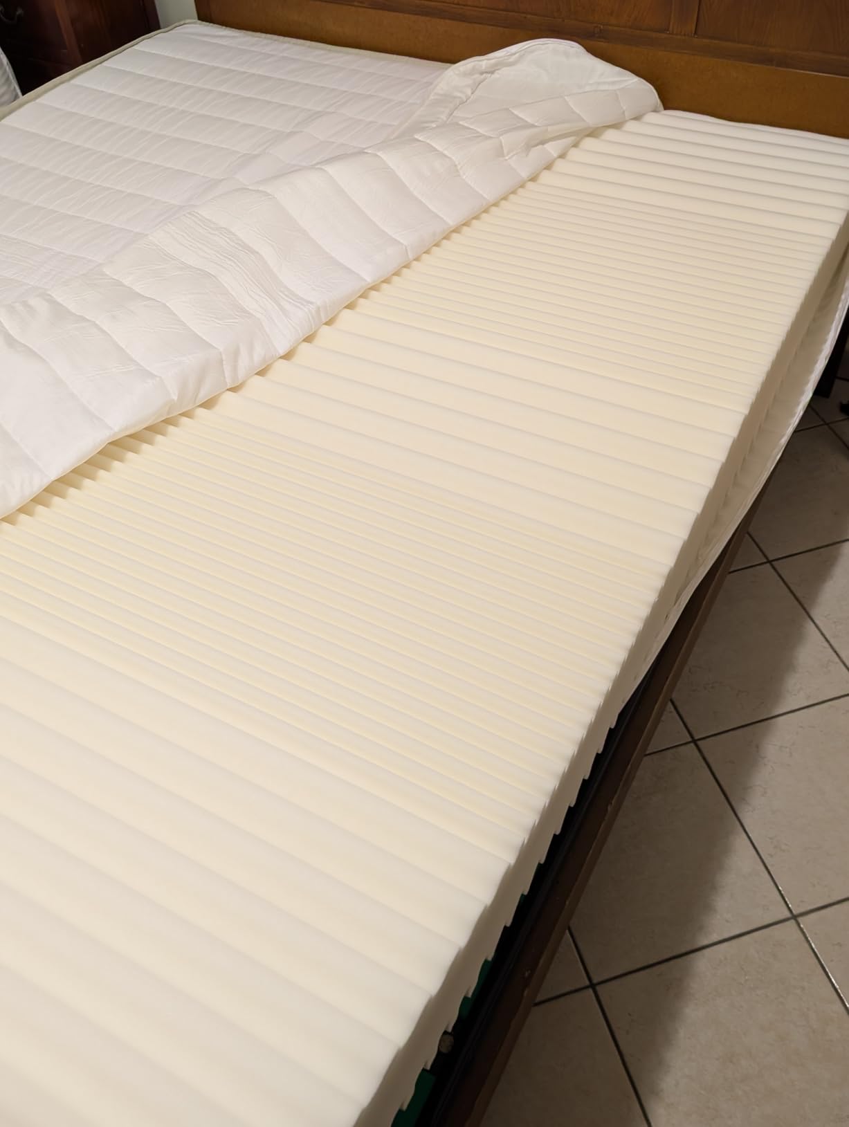 Amazon Basics materasso schiuma fredda H2/H3 120x200x18 sfoderabile