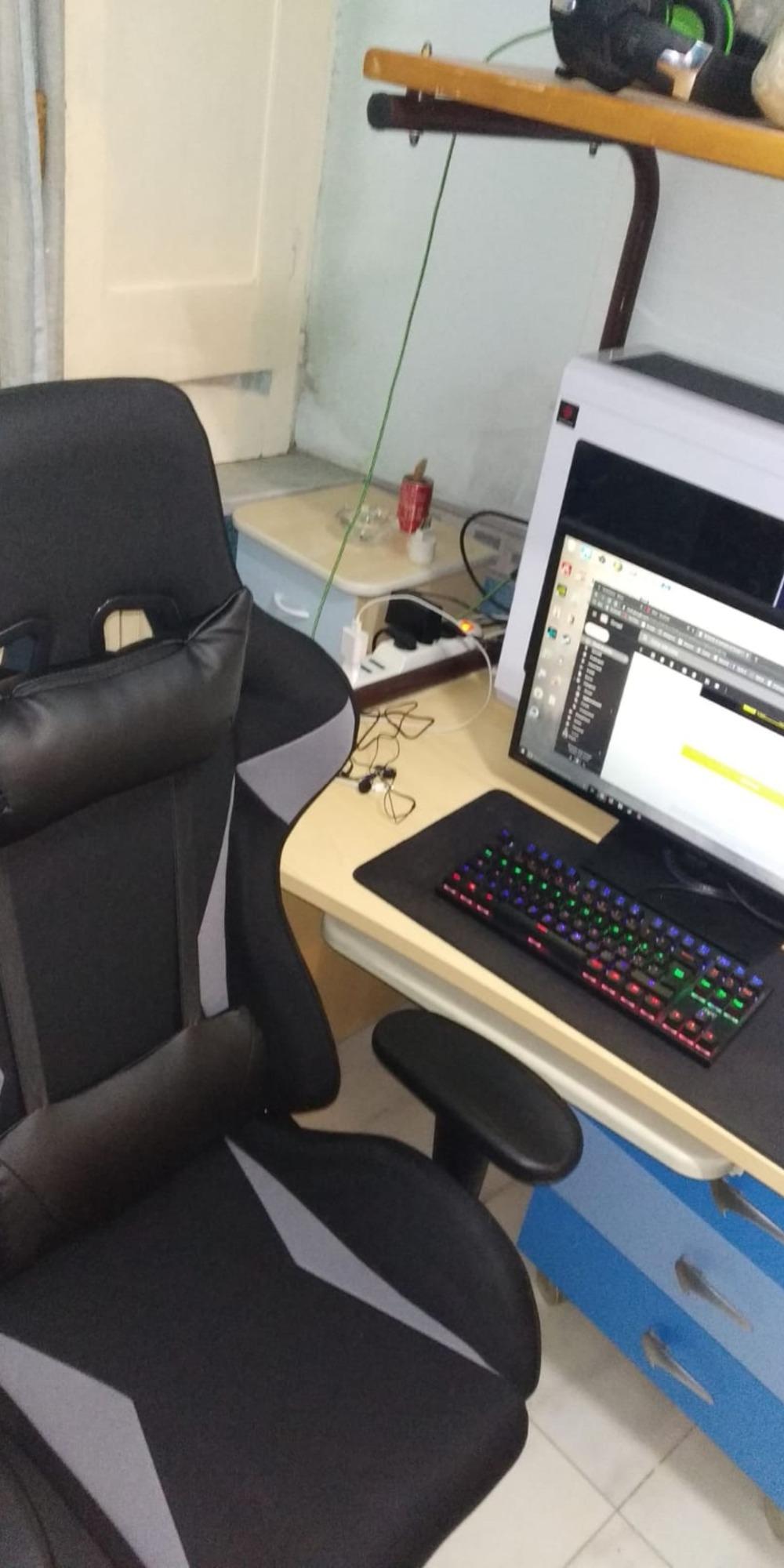 Amazon Basics Racing sedia gaming grigia in tessuto traspirante reclinabile