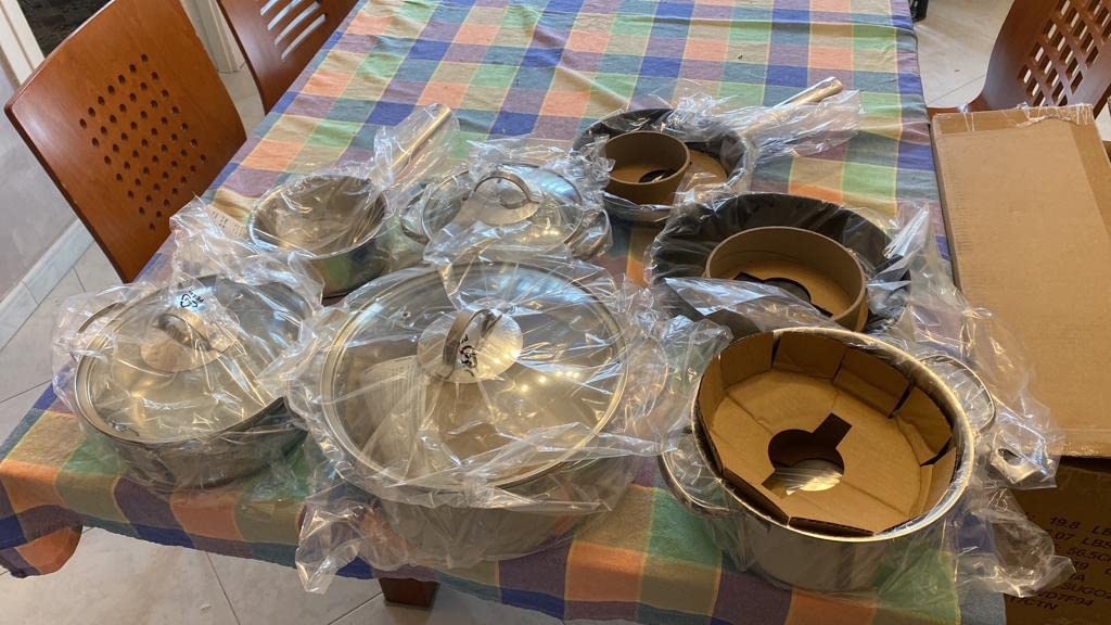 AmazonBasics Set Pentole Inox 5 Pezzi Induzione