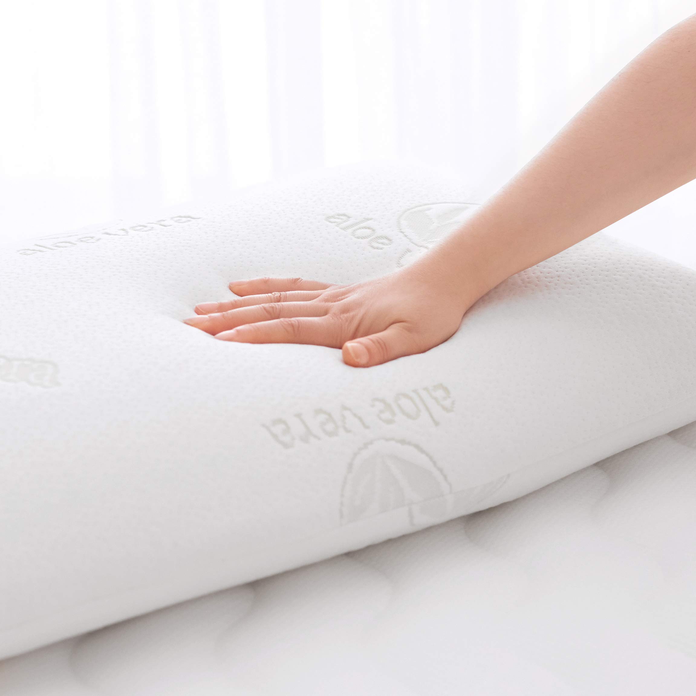 Amazon Basics cuscino memory foam aloe vera 70x42