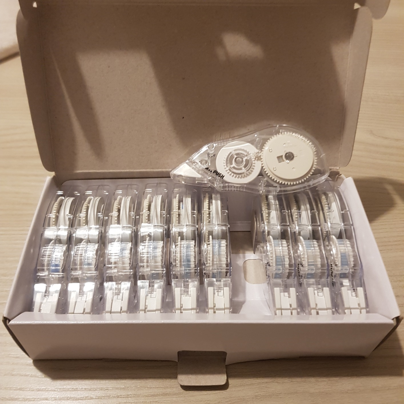 Amazon Basics Correttore a Nastro 4,2 mm x 6 m 10 Pezzi Bianco