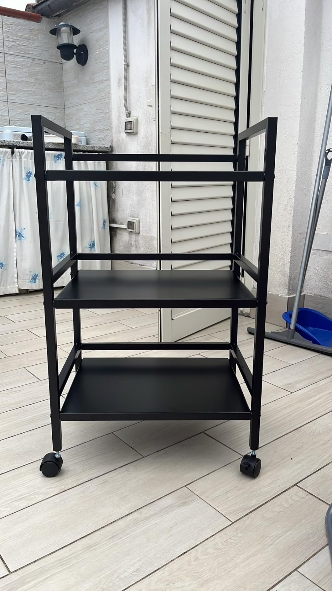 AmazonBasics Carrello 3 Ripiani Portaoggetti Metallo Nero Ruote