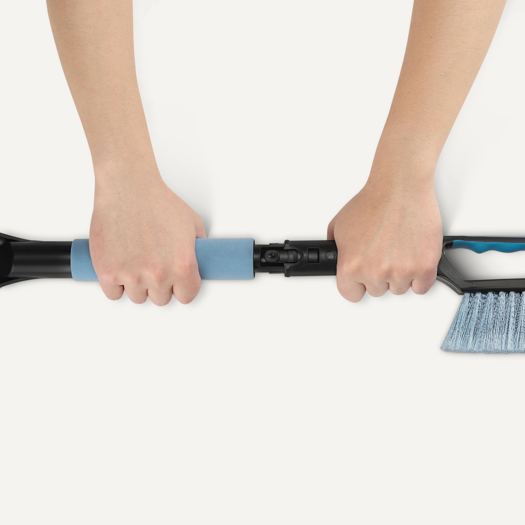 Amazon Basics Spazzola Neve con Raschietto 66,5 cm