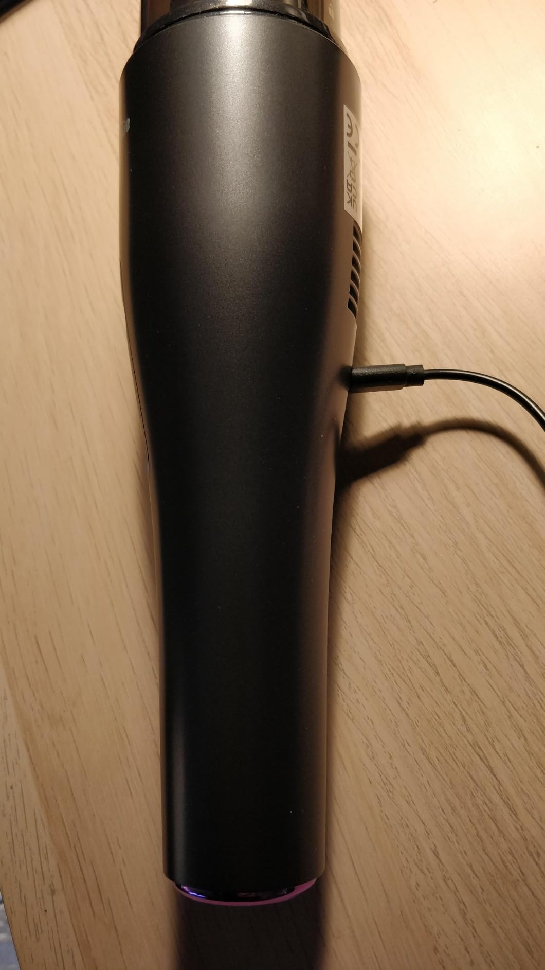 AmazonBasics Aspirapolvere Manuale Senza Fili Nero USB