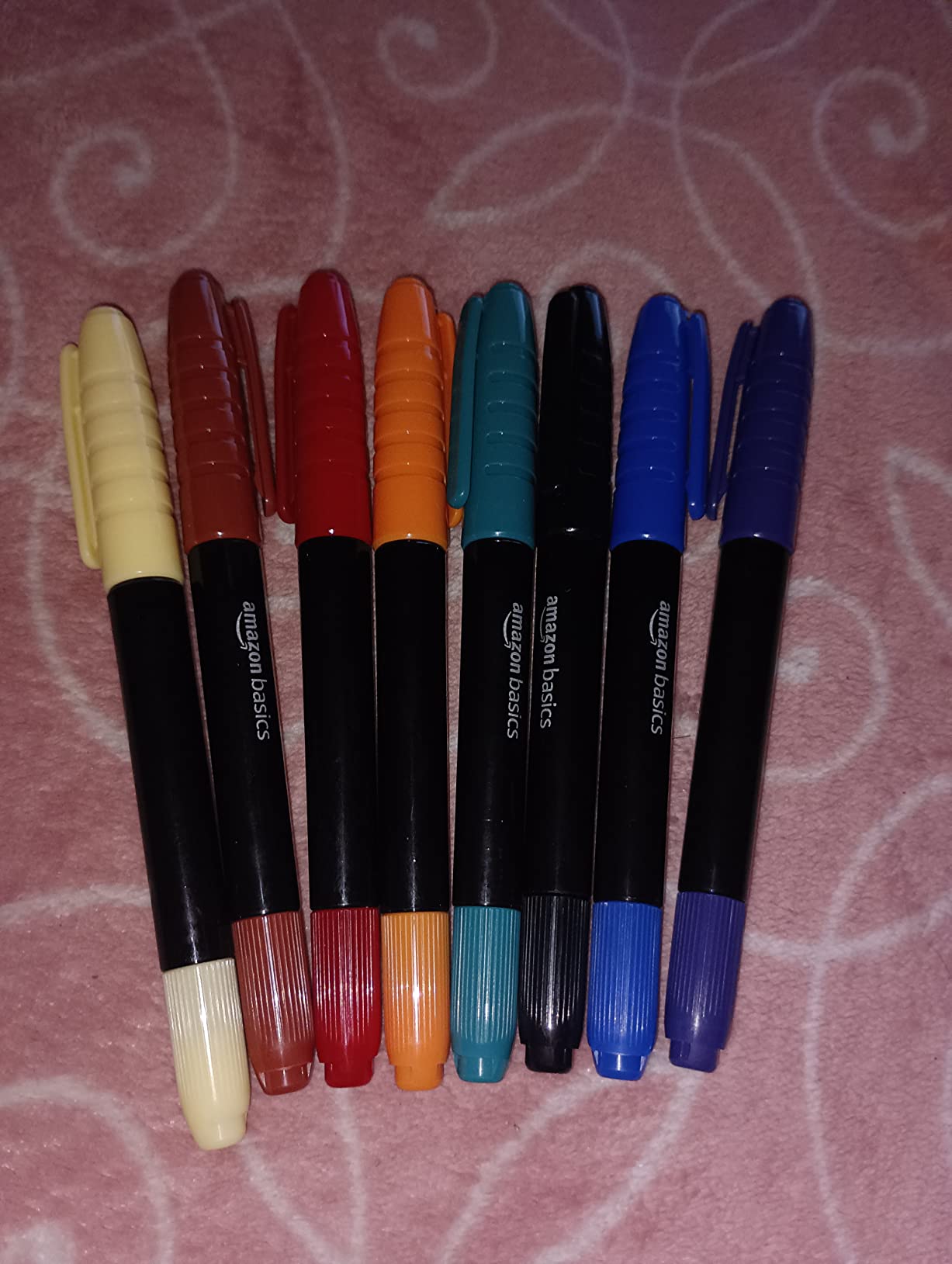 AmazonBasics pennarelli indelebili doppia punta 8 pezzi colori assortiti