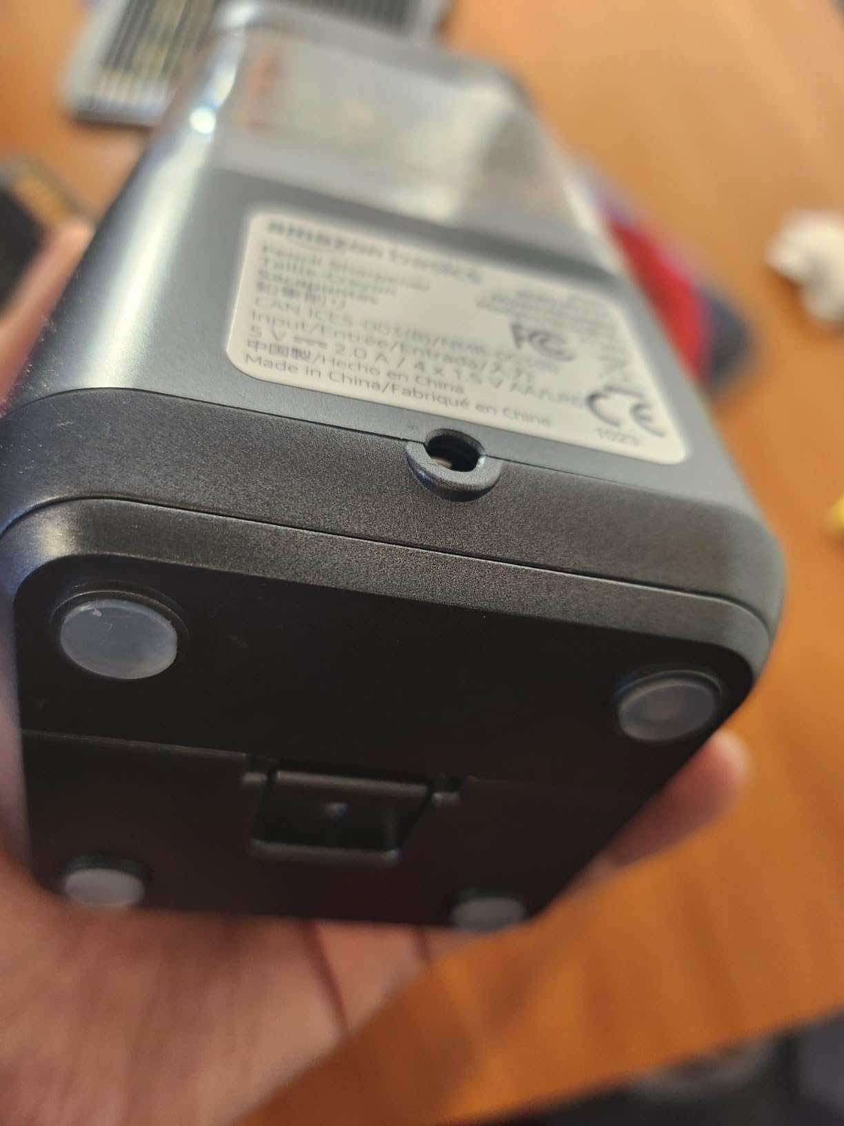Amazon Basics Temperamatite Elettrico Nero Batteria USB