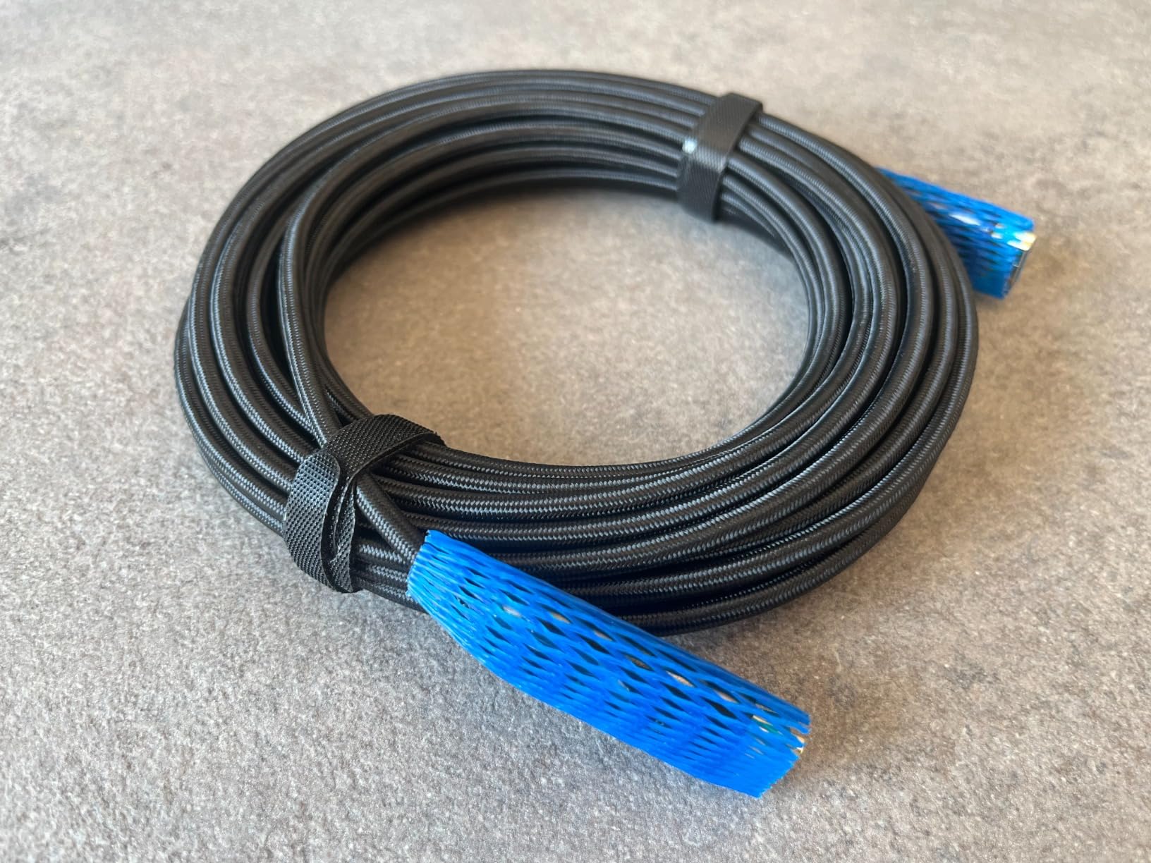 Amazon Basics cavo HDMI 4K 10 m fibra ottica nero